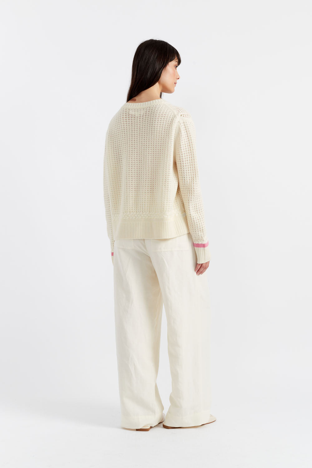 Luxury Cream Wool Cashmere Sweater for Women - Soft & Warm Winter Knitwear - Perfect for Casual Outfits & Cozy Evenings
