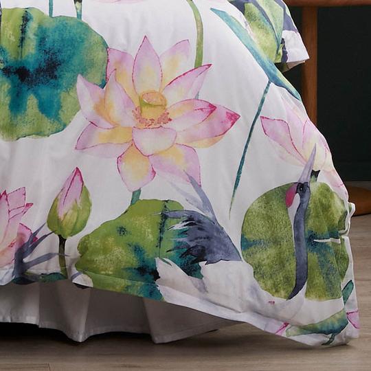 Luxury Lili Dusk Quilt Cover Set by Logan & Mason - Soft Queen Size Bedding Set with Pillowcases - Perfect for Master Bedroom, Guest Room & Hotel Decor