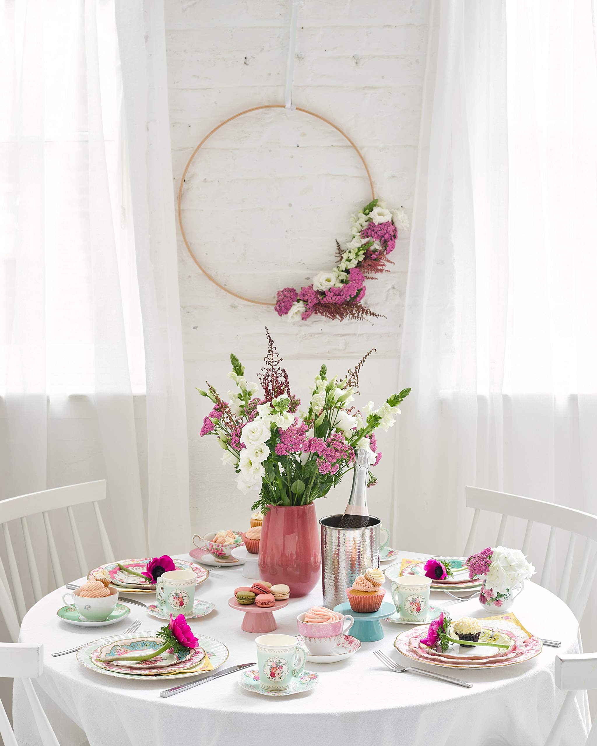 Delicious Paper Plates by Talking Tables - Perfect for Parties, Picnics & Birthday Celebrations