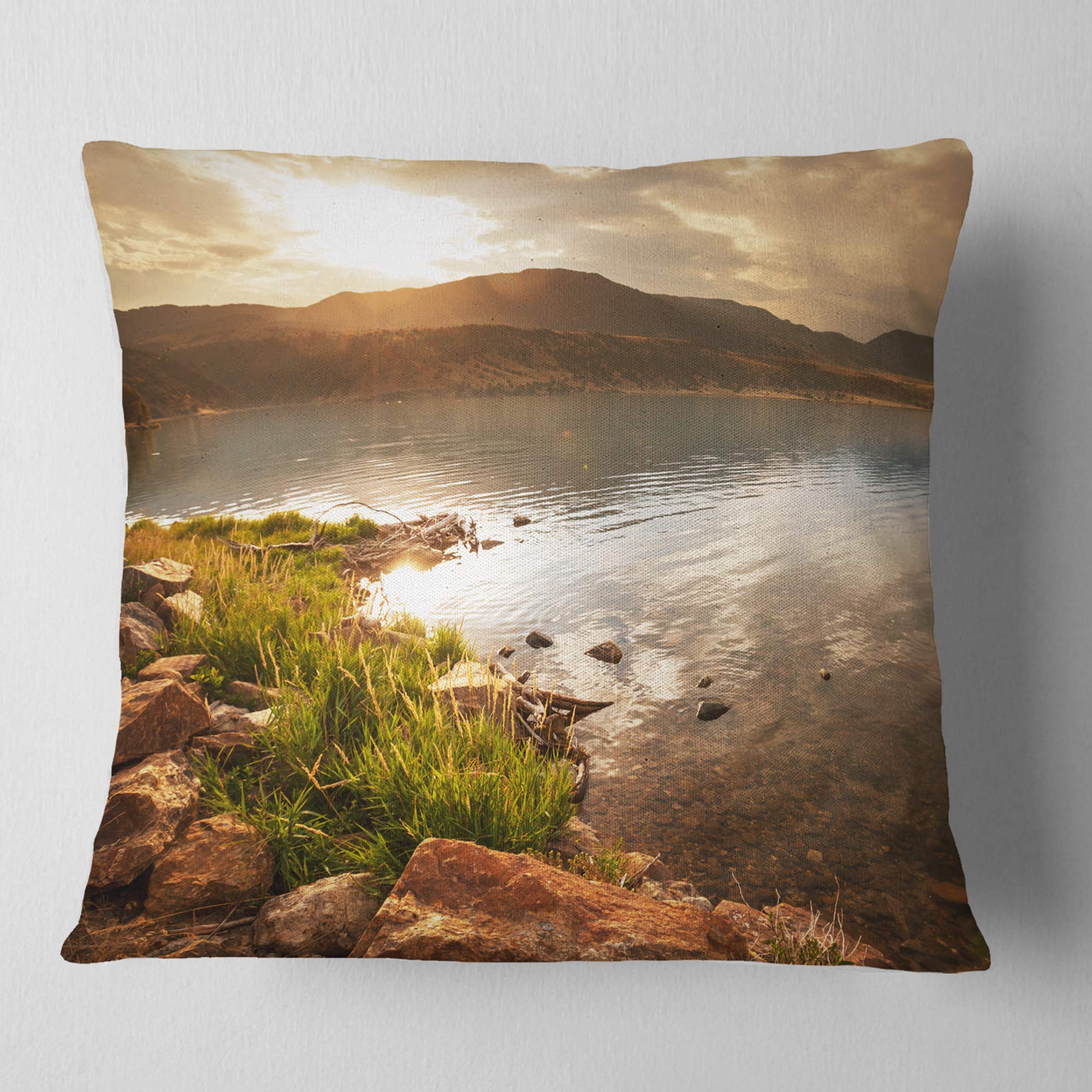 DesignQ CU12306 Soft Square Pillow Cushion 18x18 Inches - Green Decorative Throw Pillow for Sofa, Bed, Chair - Home Decor & Living Room Accent