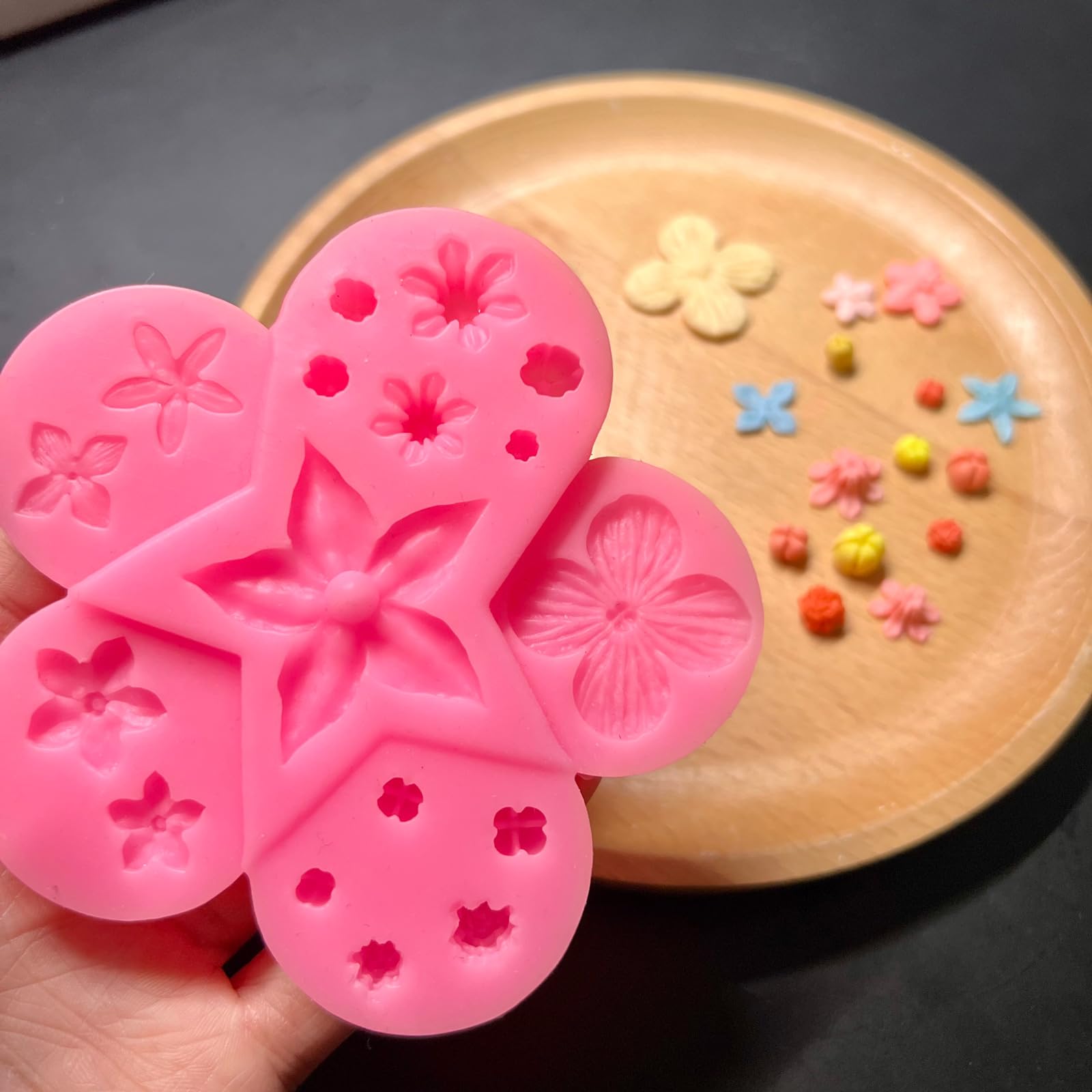 Daisy Flower Polymer Clay Molds Set - Silicone Jewelry Molds for DIY Earrings, Pendants & Charms - Perfect for Candy, Chocolate, Cupcake, Soap & Cake Decorating - Great for Craft Projects, Gift Making & Home Baking