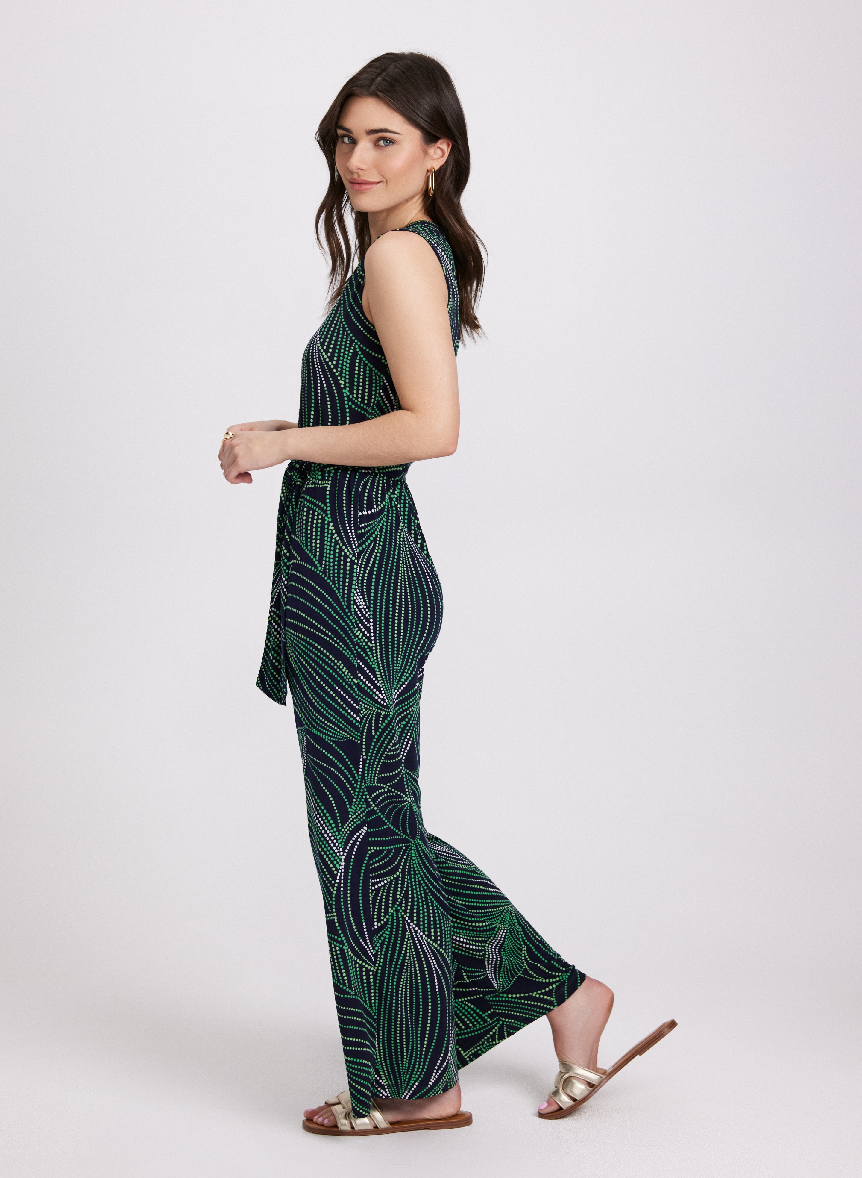 Stylish Abstract Leaf Print Jumpsuit for Women - Trendy Floral Romper with Pockets - Perfect for Summer Vacations, Beach Outings & Boho Fashion