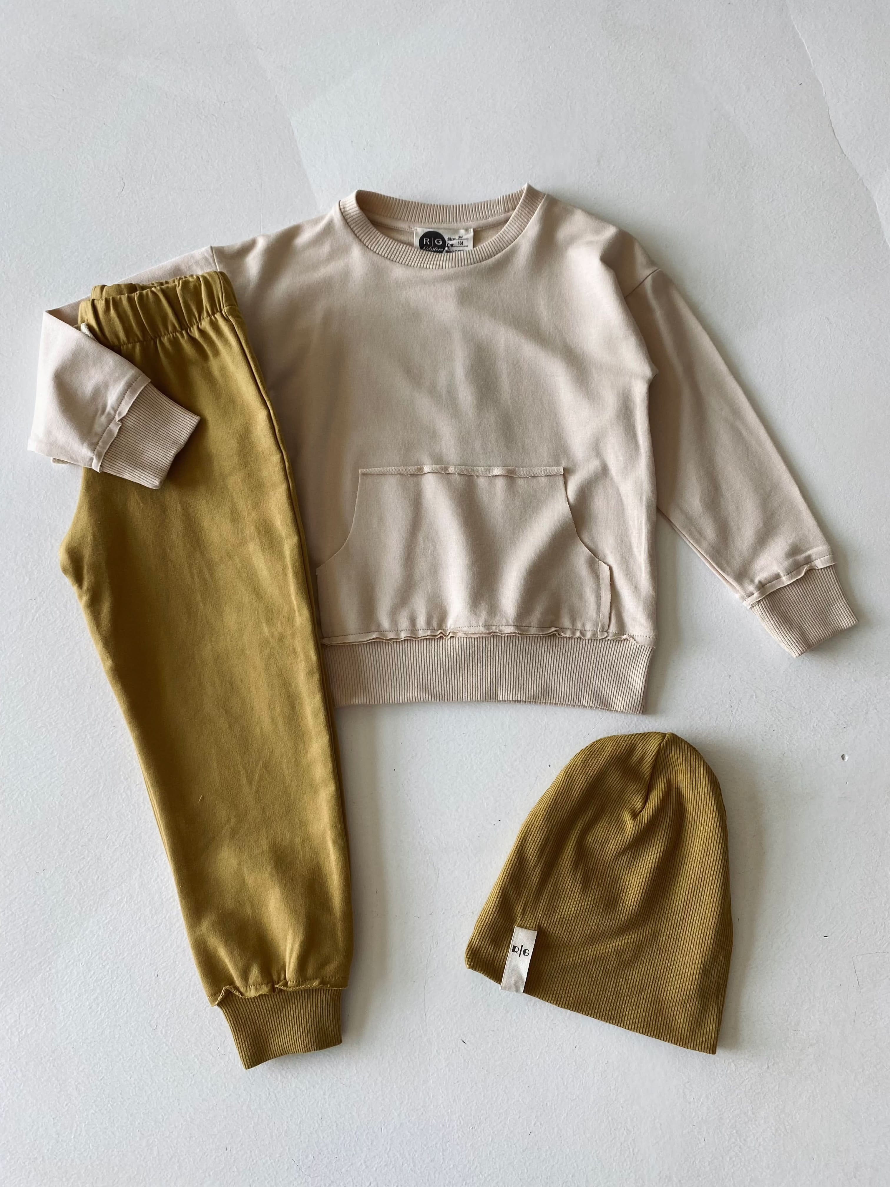 Kids Sweater, Beanie & Tracksuit Set for Boys & Girls Ages 3-9 - Cozy Winter Outfit for School, Playdates & Outdoor Activities
