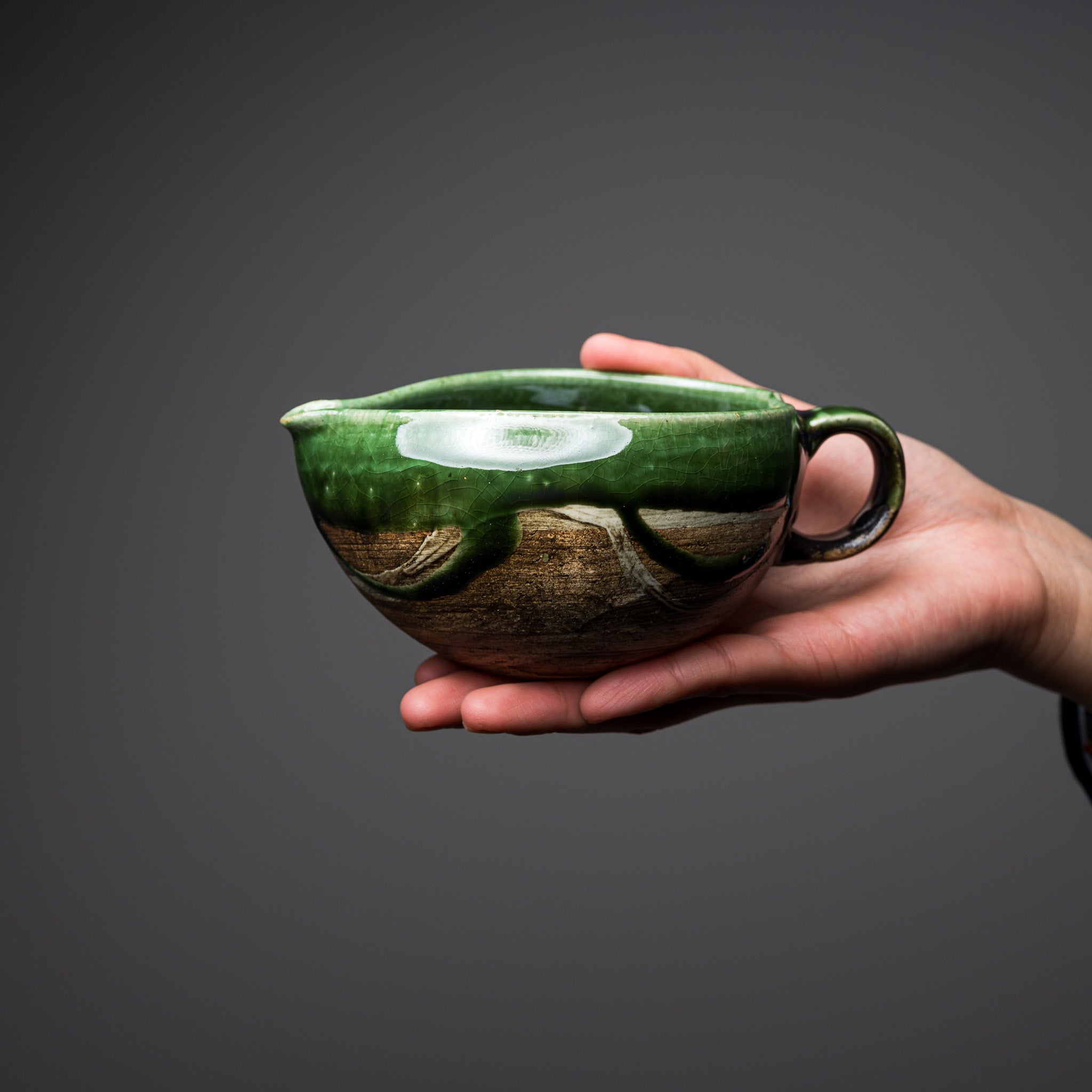 Premium Matcha Pouring Bowl - Traditional Japanese Kakurin Tea Ceremony Cup - Perfect for Iced Tea, Matcha Latte & Home Brewing - Elegant Tea Set for Tea Lovers & Zen Decor