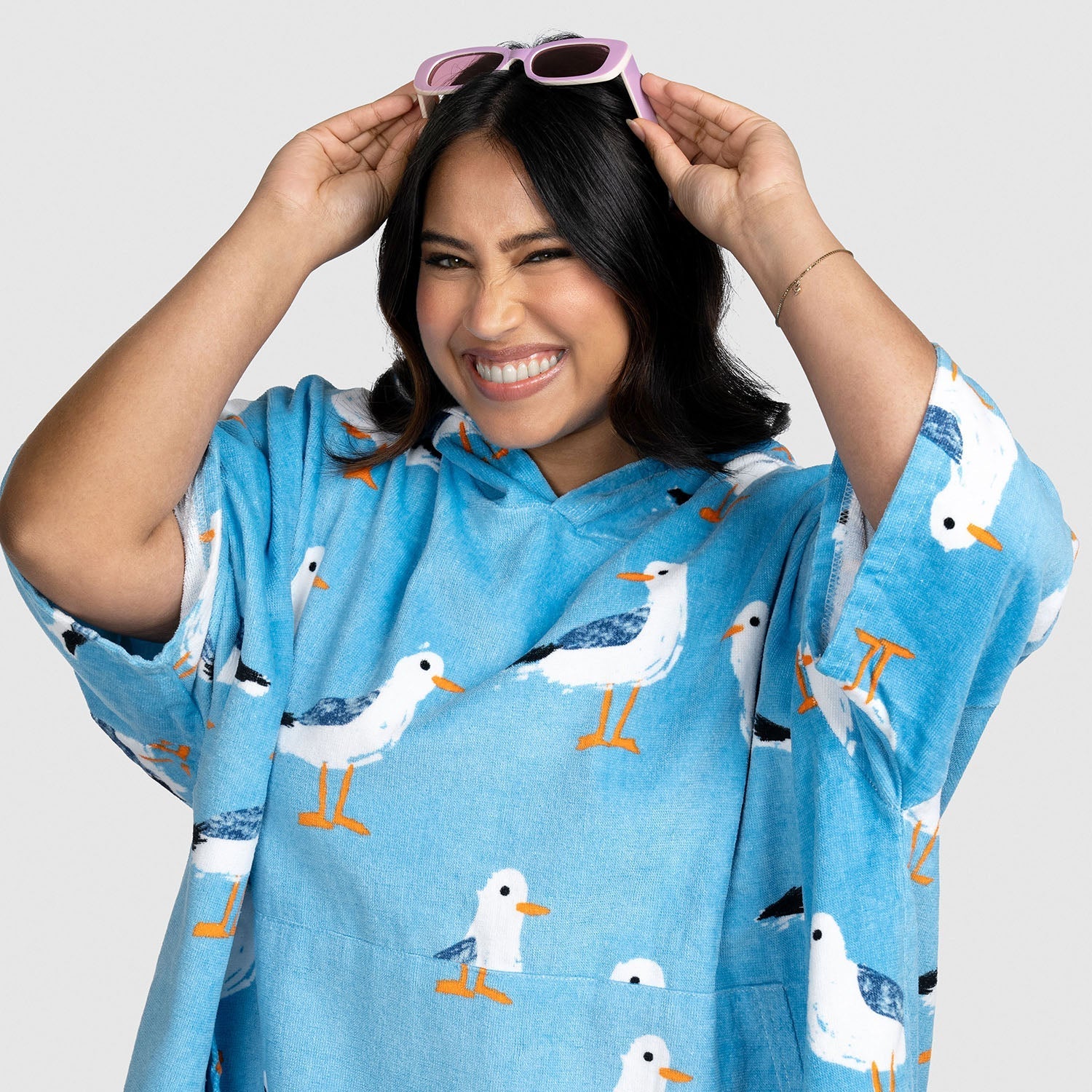 Cozy Seagull Beach Oodie Hoodie - Soft Fleece Wearable Blanket for Women & Men - Perfect for Lounging, Camping, and Netflix Nights