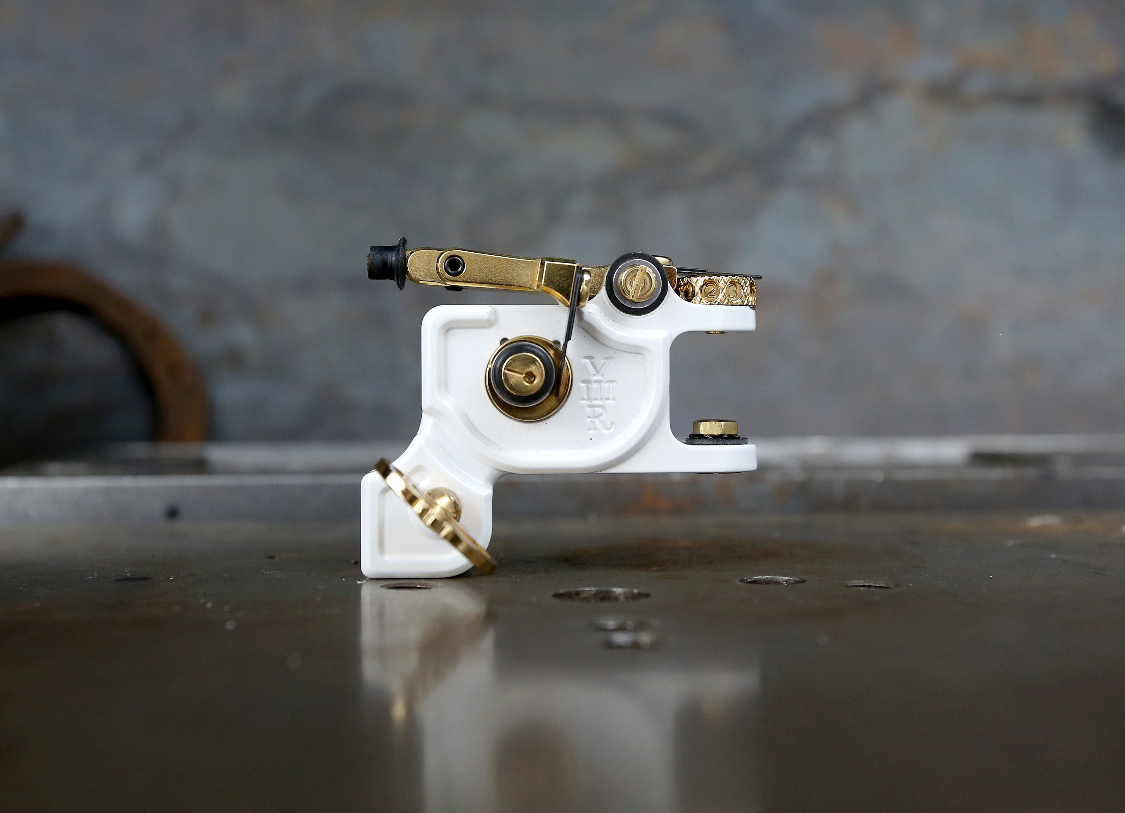 Limited Edition Dan Kubin White & Gold V3R Sidewinder Knife - Premium EDC Folding Pocket Knife for Outdoor Camping, Hiking & Survival Gear