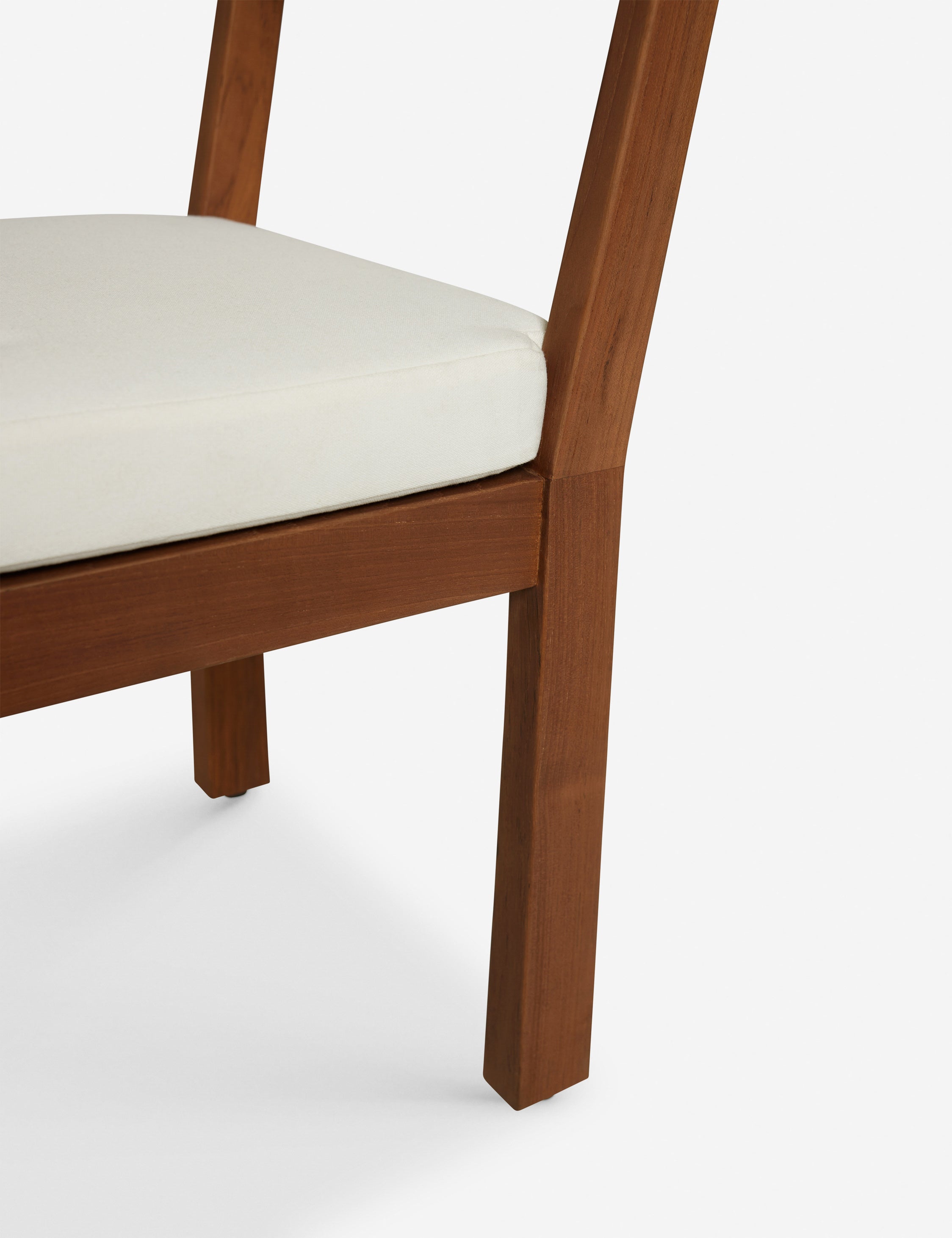 Bassano Outdoor Dining Chair - Weather-Resistant Patio Furniture for Garden, Poolside, and Backyard Relaxation