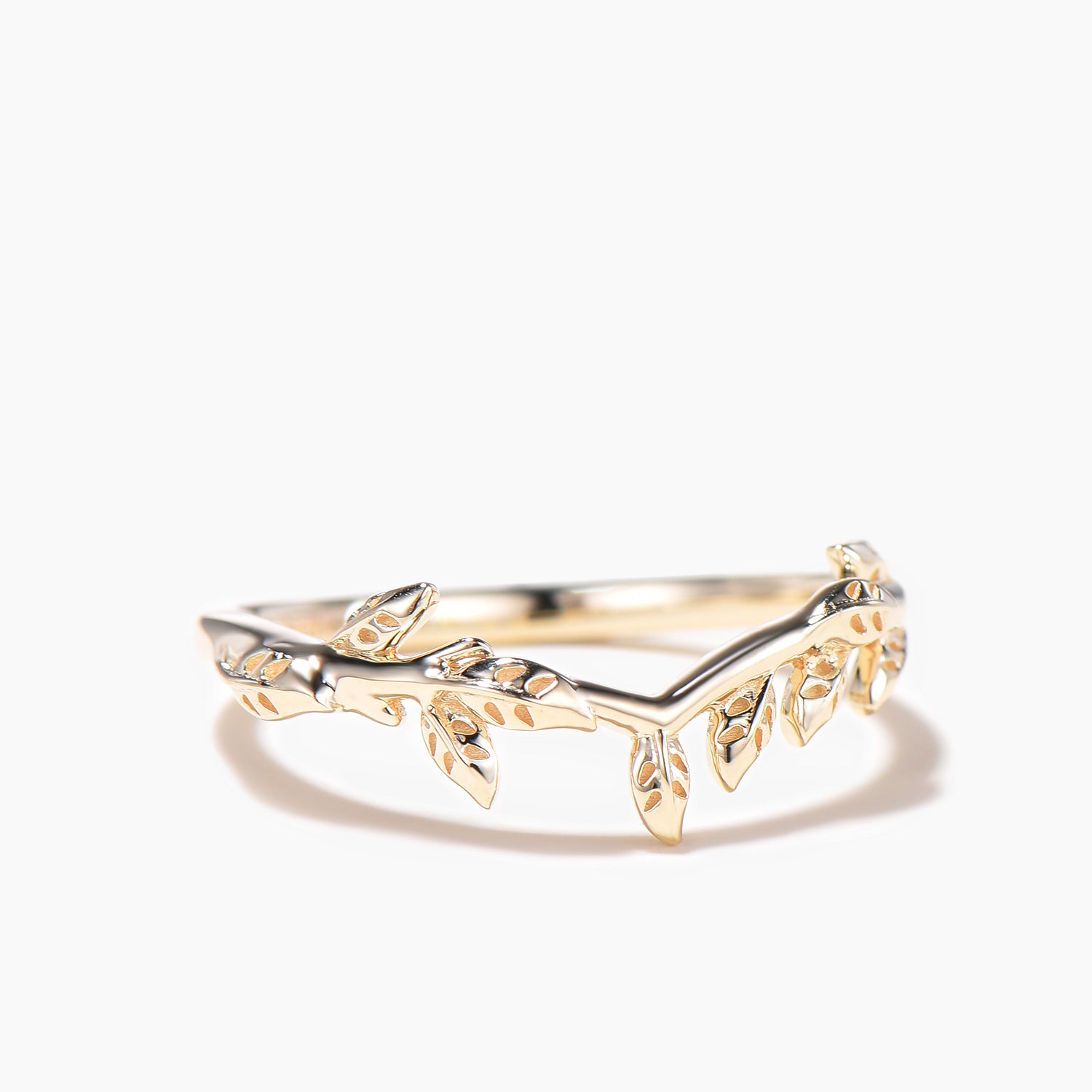 Solid 14K Yellow Gold Leaf Wedding Band - Nature Inspired Stacking Ring for Women, Matching Couple Bands - Perfect for Engagement, Anniversary & Everyday Wear