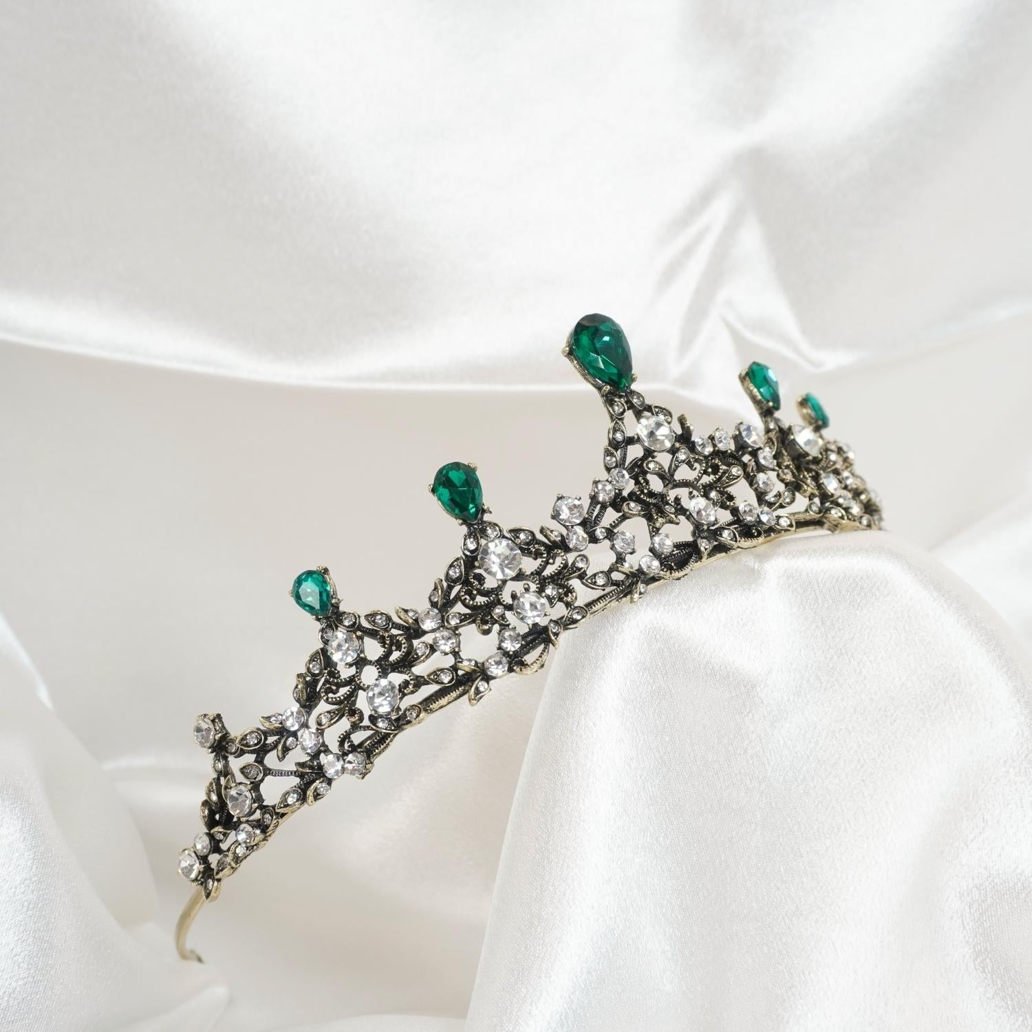 Sparkling Green Rhinestone Tiara - Fairy Bridal Headpiece for Weddings, Birthday Parties & Halloween Costumes | Elegant Gold Crown for Princess-Themed Events & Cosplay