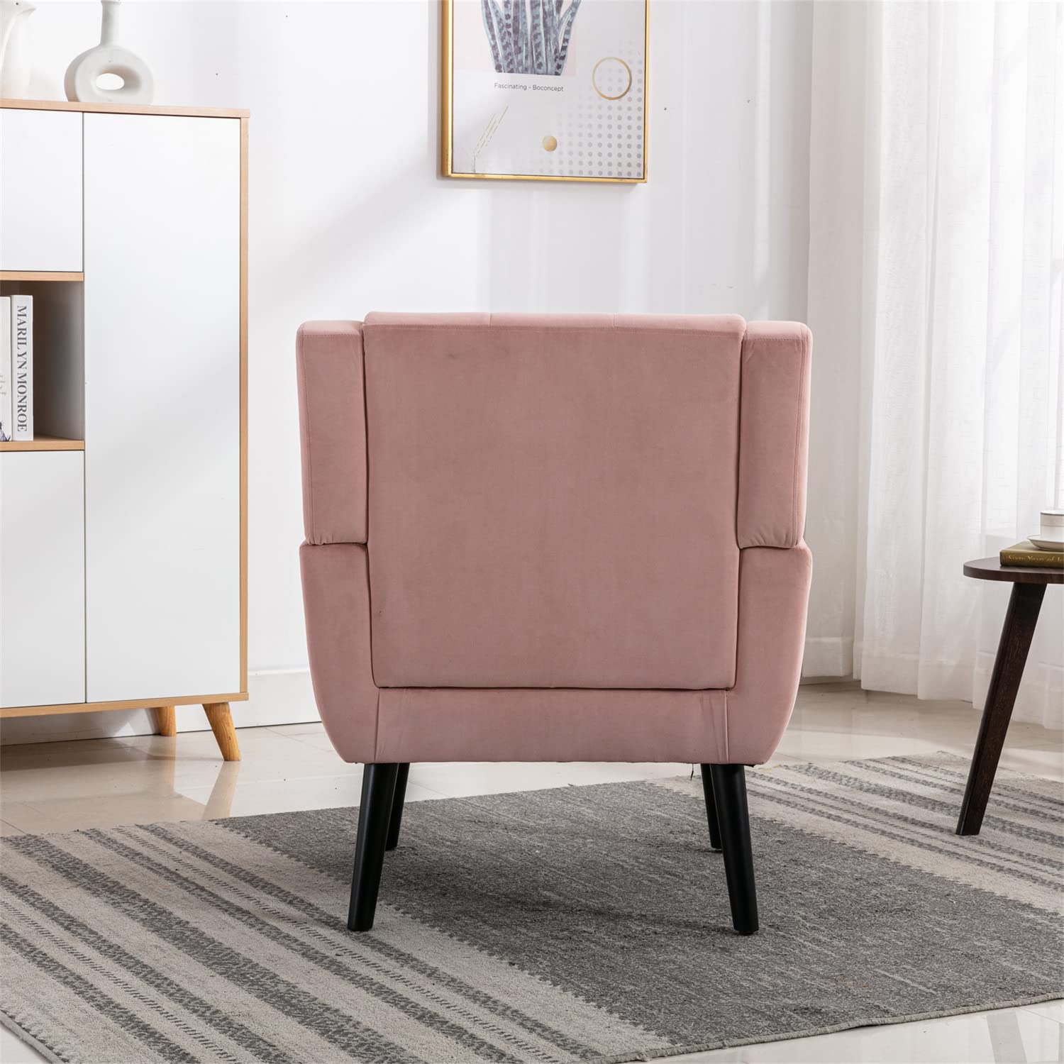 Luxury Velvet Accent Chair - Ergonomic Tufted Upholstered Armchair with Padded Cushions & Solid Wood Legs - Pink Comfort Sofa for Living Room, Bedroom, Lounge or Home Office - Perfect Reading Chair & Cozy Seating for Small Spaces