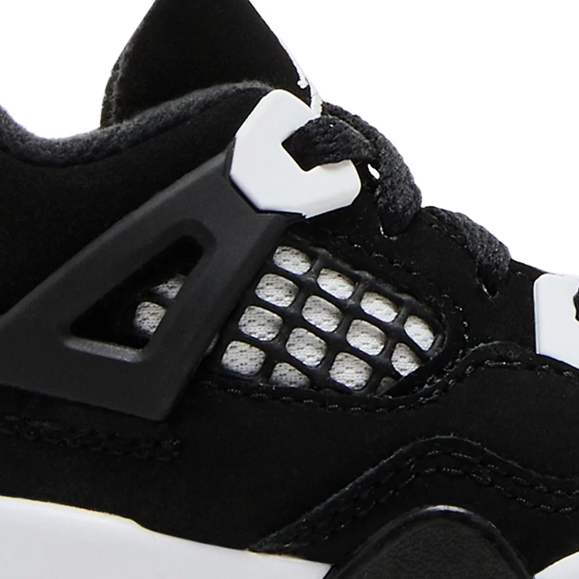 Air Jordan 4 Retro 'White Thunder' TD Sneakers (2024) - Men's Basketball Shoes for Casual Wear & Street Style Fashion