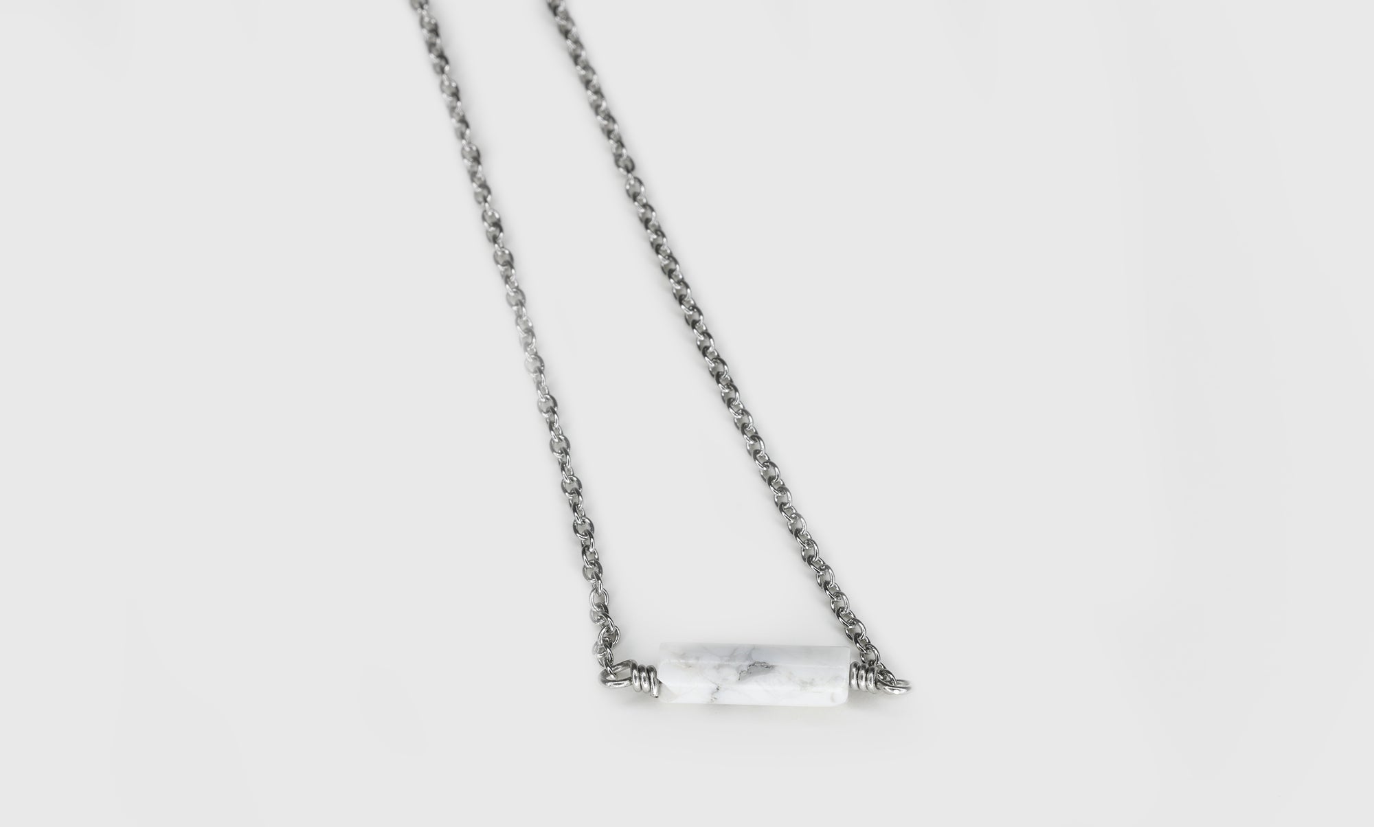 Jovy Rockey Elegant Jewelry Necklace for Women - Dainty Pendant Necklace for Everyday Wear, Gift Giving & Special Occasions