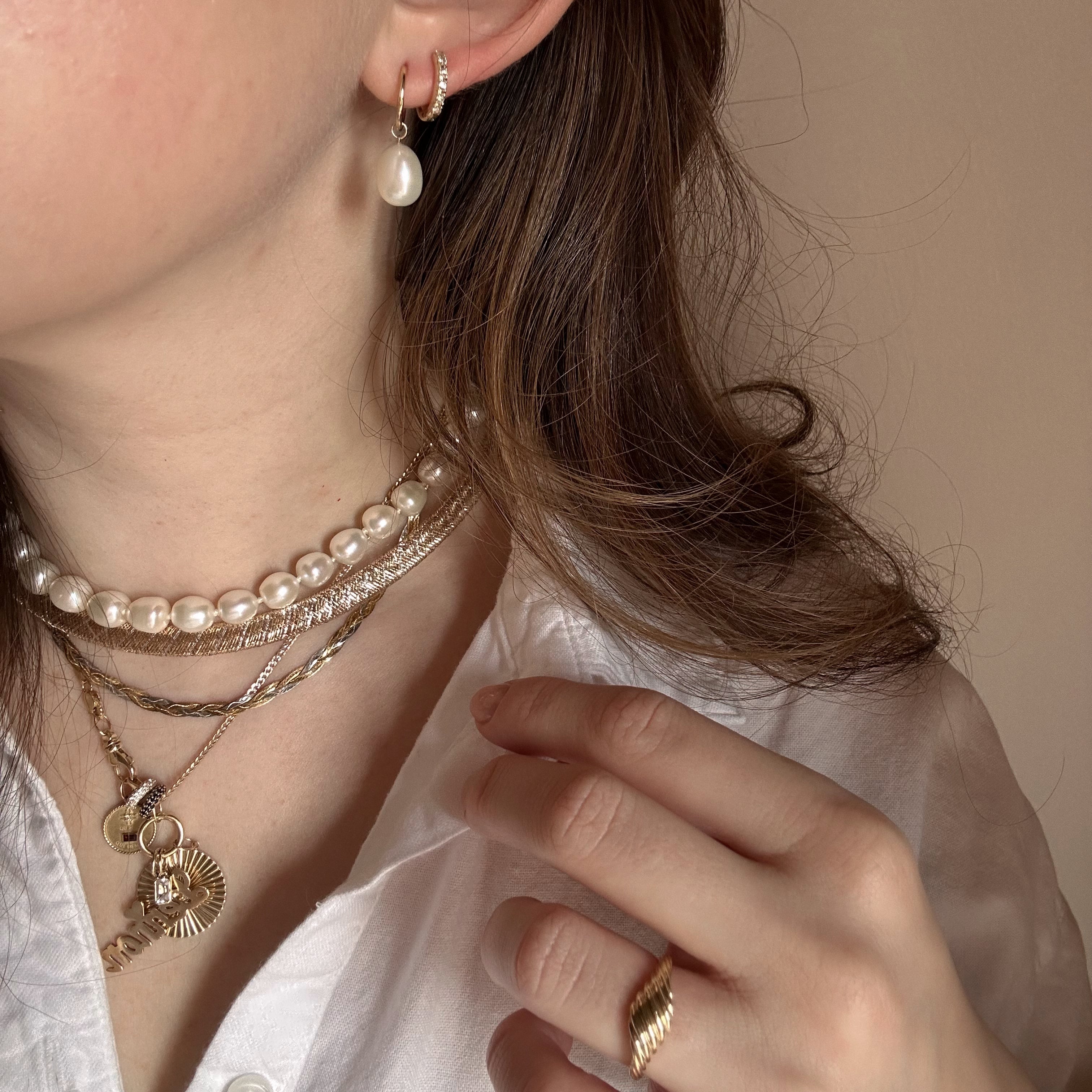 Solid Gold Elegant Pearl Huggie Earrings for Women - Dainty & Stylish Hoop Earrings for Everyday Wear, Gift Giving & Special Occasions