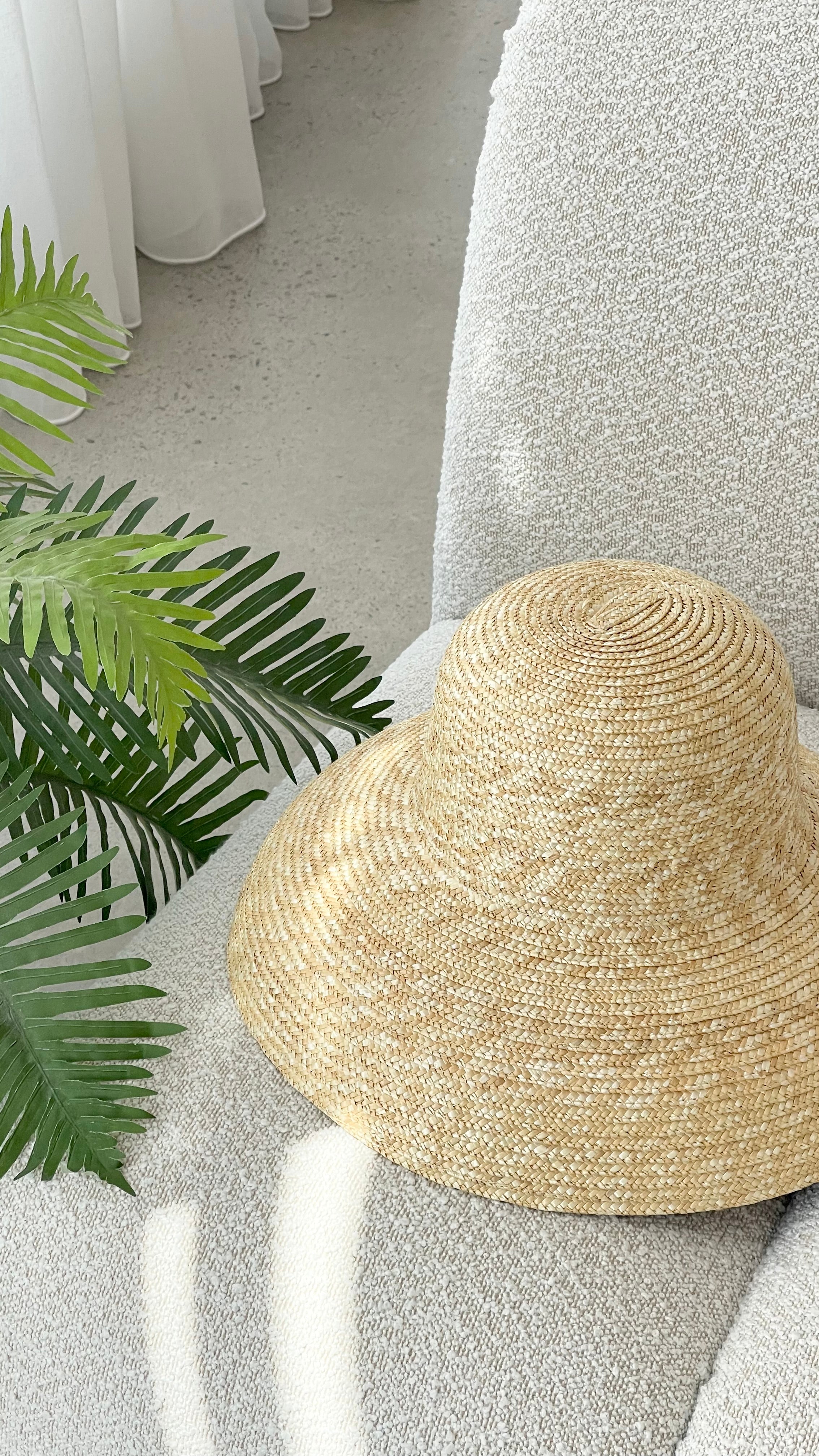Stylish Caley Hat - Natural Raffia Straw Sun Hat for Women - Perfect for Beach, Summer Outfits & Outdoor Activities