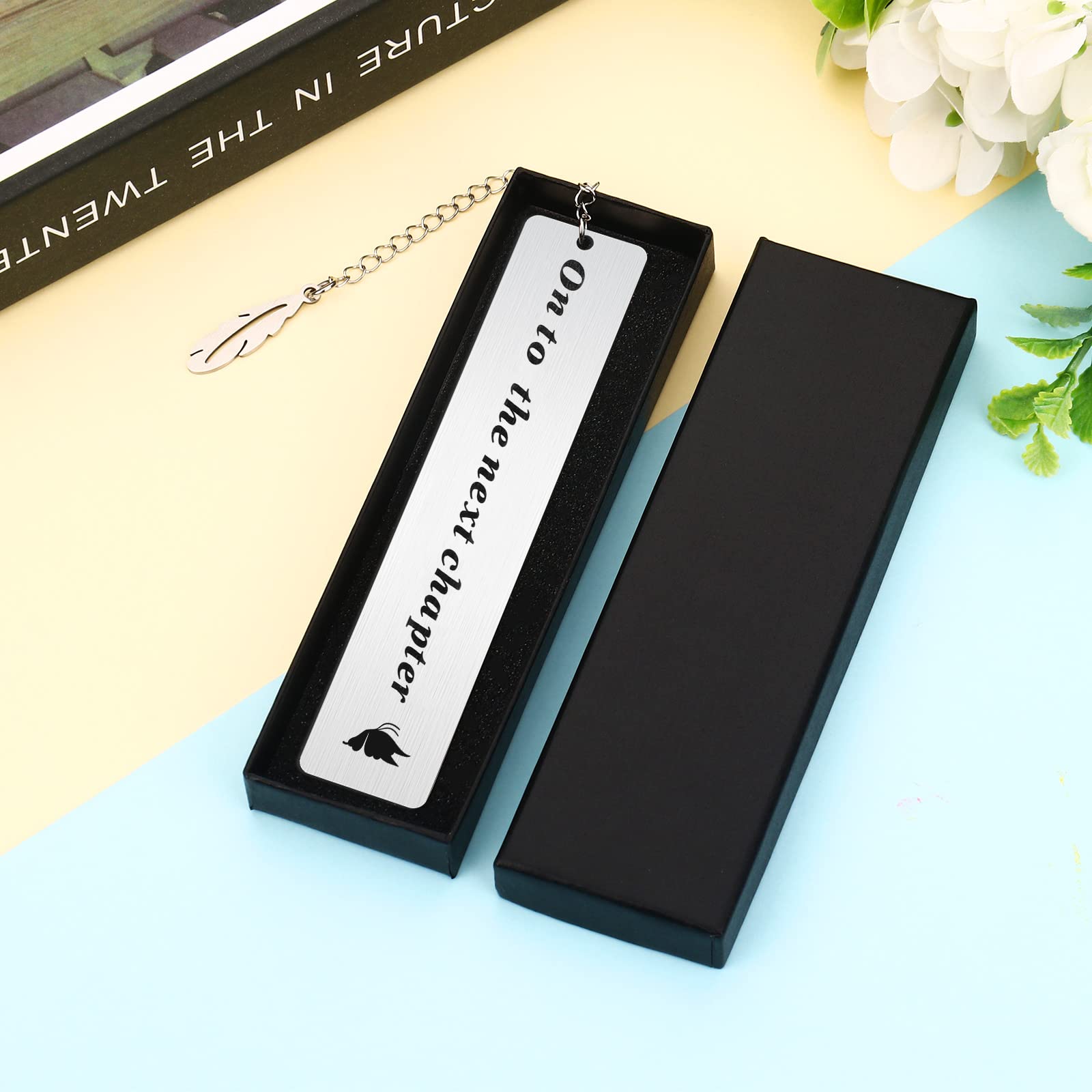 Personalized Metal Bookmark - Custom Engraved Text Bookmark for Women, Teachers, Friends & Book Lovers - Feather Design - Perfect Gift for Reading Enthusiasts & Book Club Members