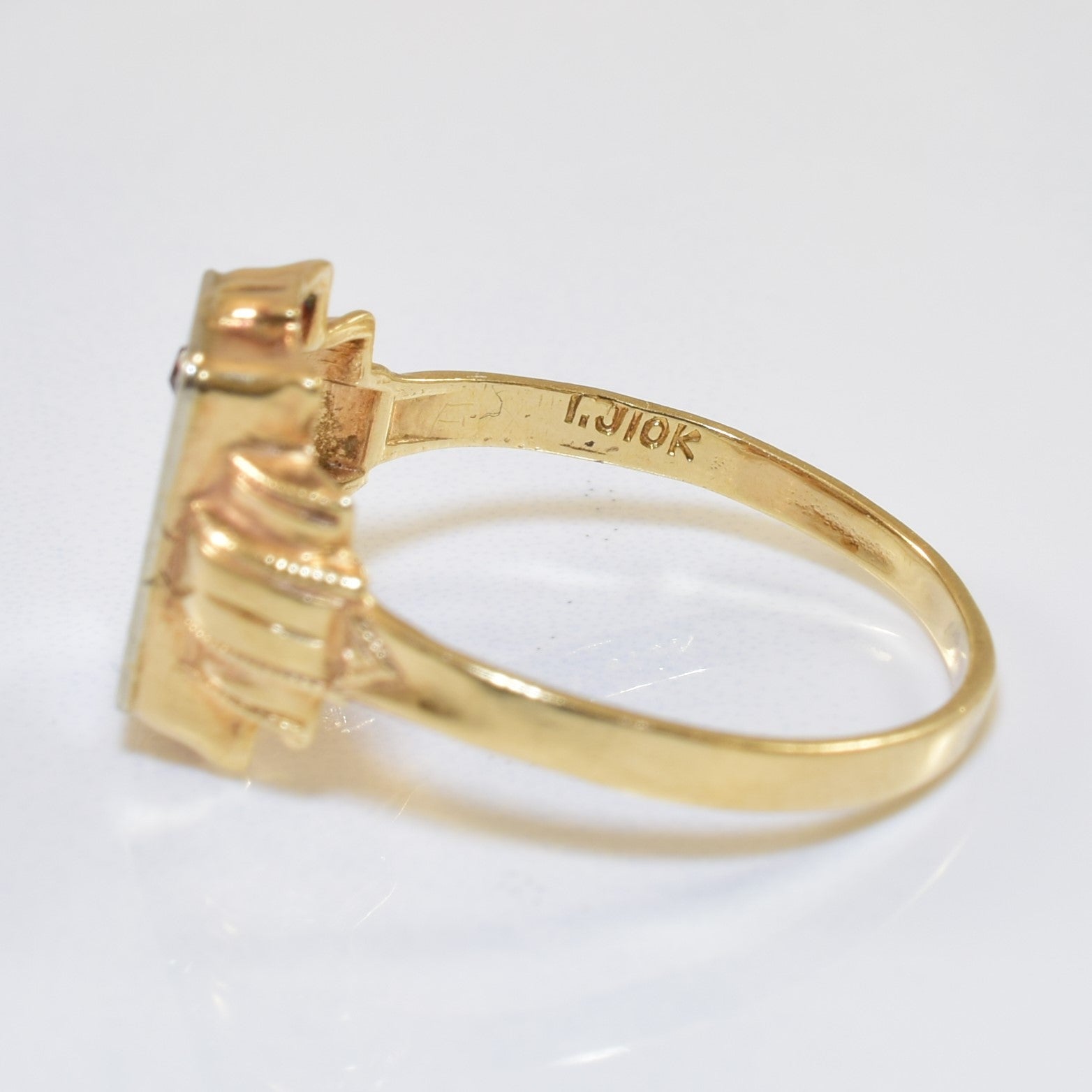 Personalized Engraved Initial 'G' Signet Ring - 0.04ct Diamond, Size 7.25 - Elegant Monogram Jewelry for Men & Women, Perfect Gift for Anniversary, Wedding, or Birthday