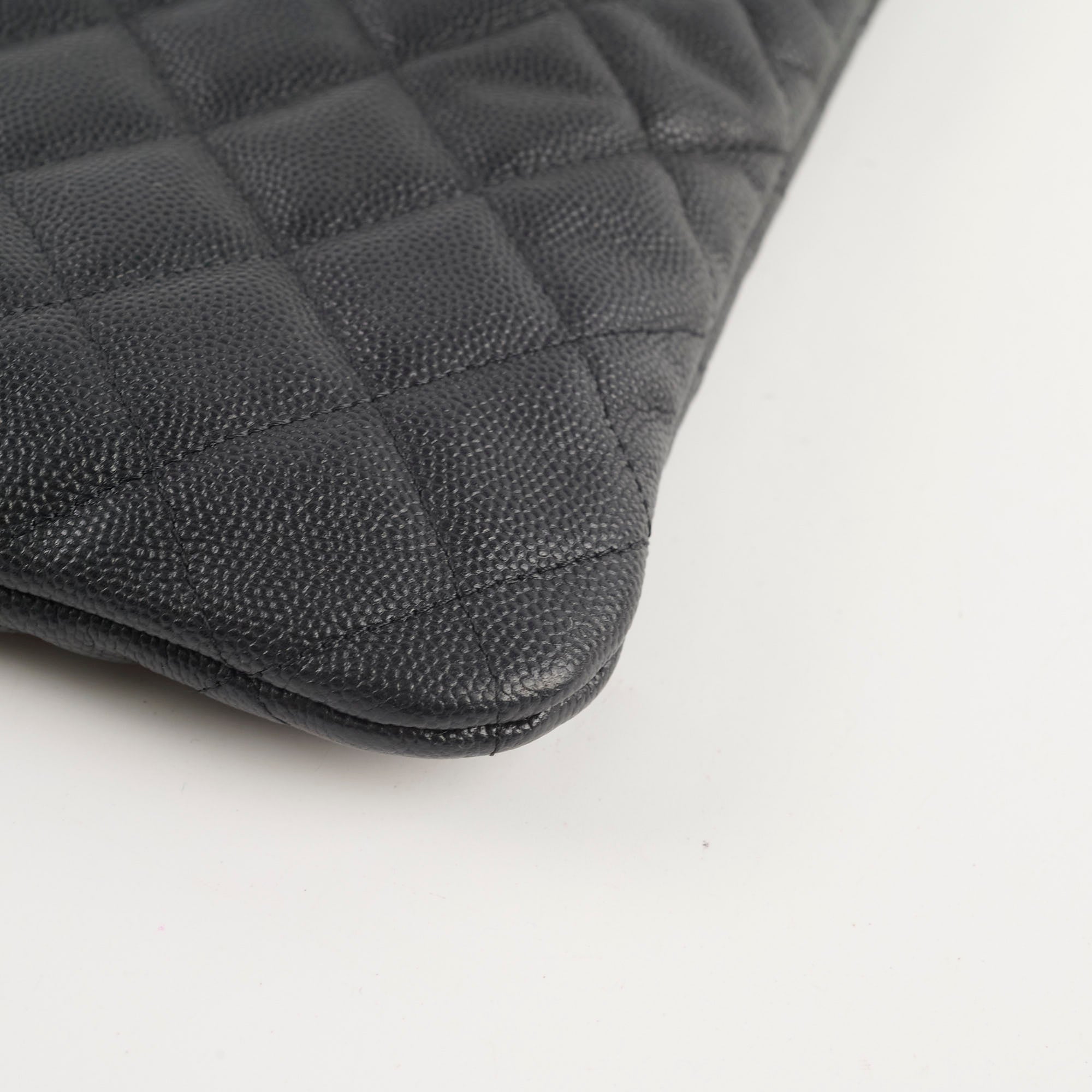 Chanel Caviar Quilted O-Case Clutch Bag in Black | Luxury Designer Crossbody Purse for Women | Perfect for Evening Events, Parties & Special Occasions