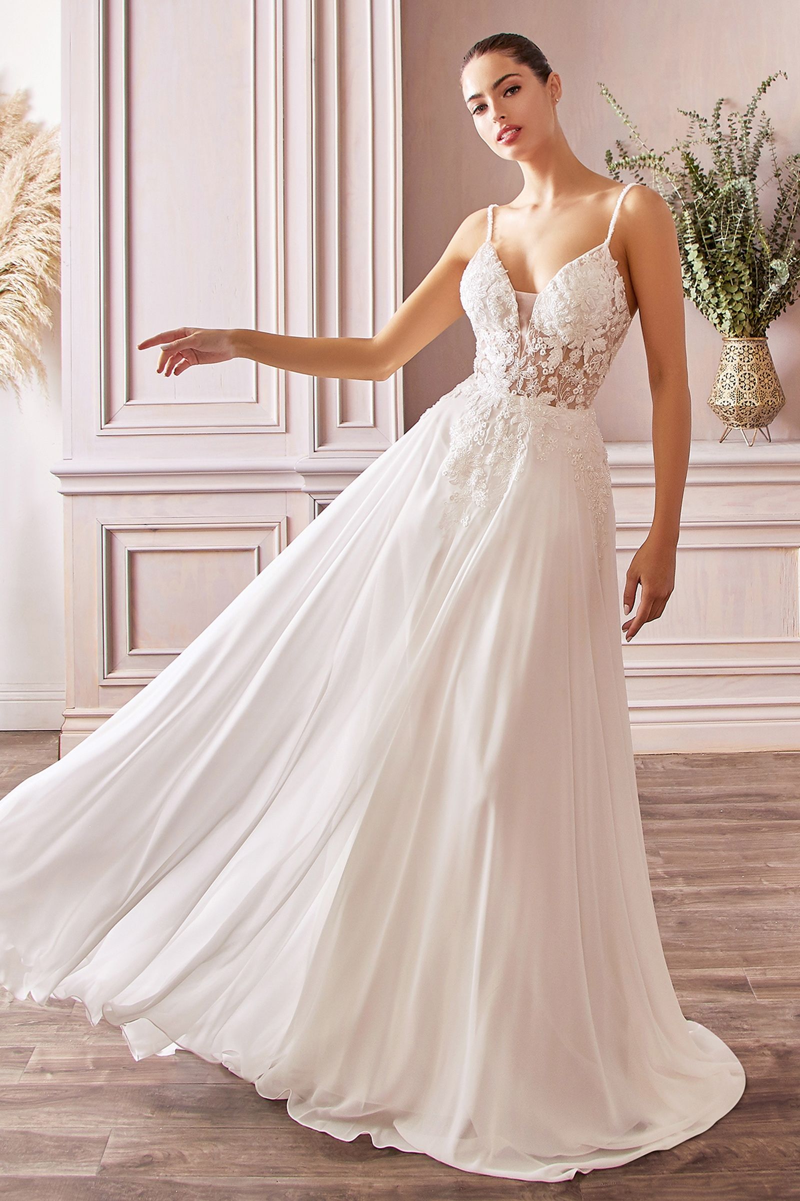 Avianna Gown - Elegant Off White Evening Dress for Women | Perfect for Weddings, Prom & Formal Events