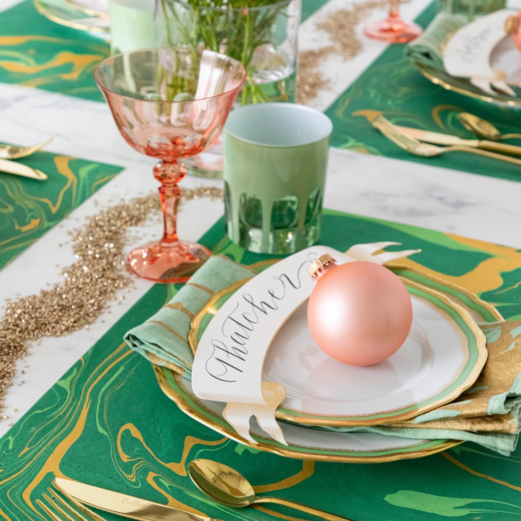 Eco-Friendly Green & Gold Vein Marbled Placemat Set - Waterproof & Heat-Resistant for Dining Table Decor, Party, and Home Decor