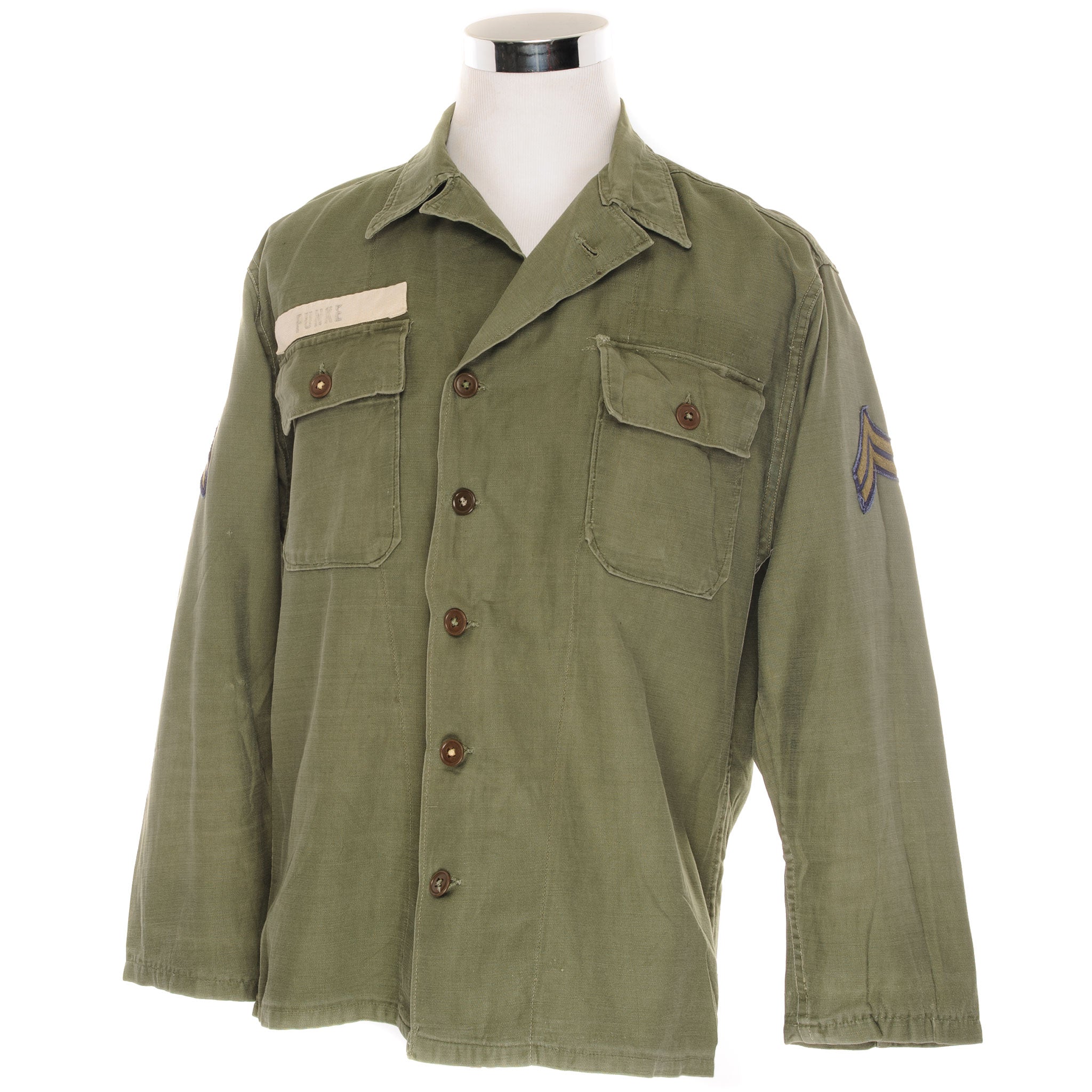 Vintage US Army Utility Shirt P58 - 1960s Vietnam War Military Uniform - Medium Size with Patch - Perfect for Reenactments, Collecting & Outdoor Adventures