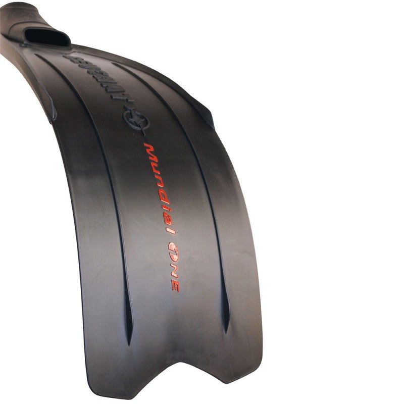 Beuchat Mundial One Scuba Diving Fins - Lightweight & Comfortable for Snorkeling, Freediving & Scuba Diving - Perfect for Travel & Underwater Adventures