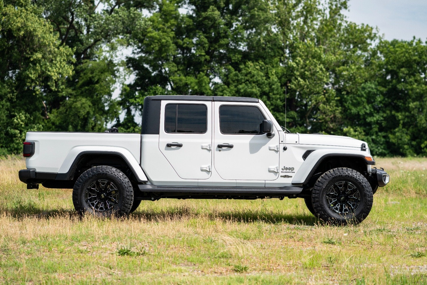 2.5 Inch Leveling Kit for Jeep Gladiator JT 4WD (2024-2025) - Heavy Duty Suspension Lift Spacers Part# 61340 | Off-Road Adventure & Truck Customization Upgrade