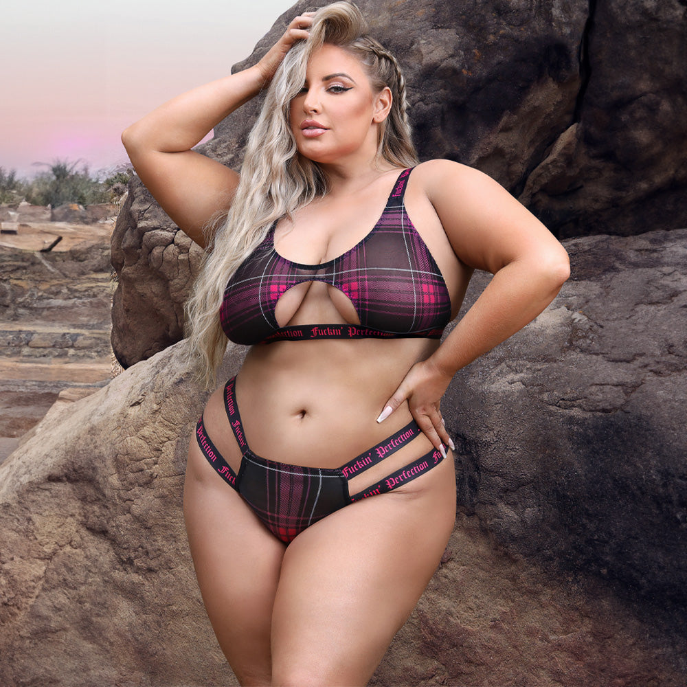 Fantasy Lingerie Set - Sexy Bralette & Panty for Curvy Women | Comfortable Lace Underwear for Date Night & Special Occasions