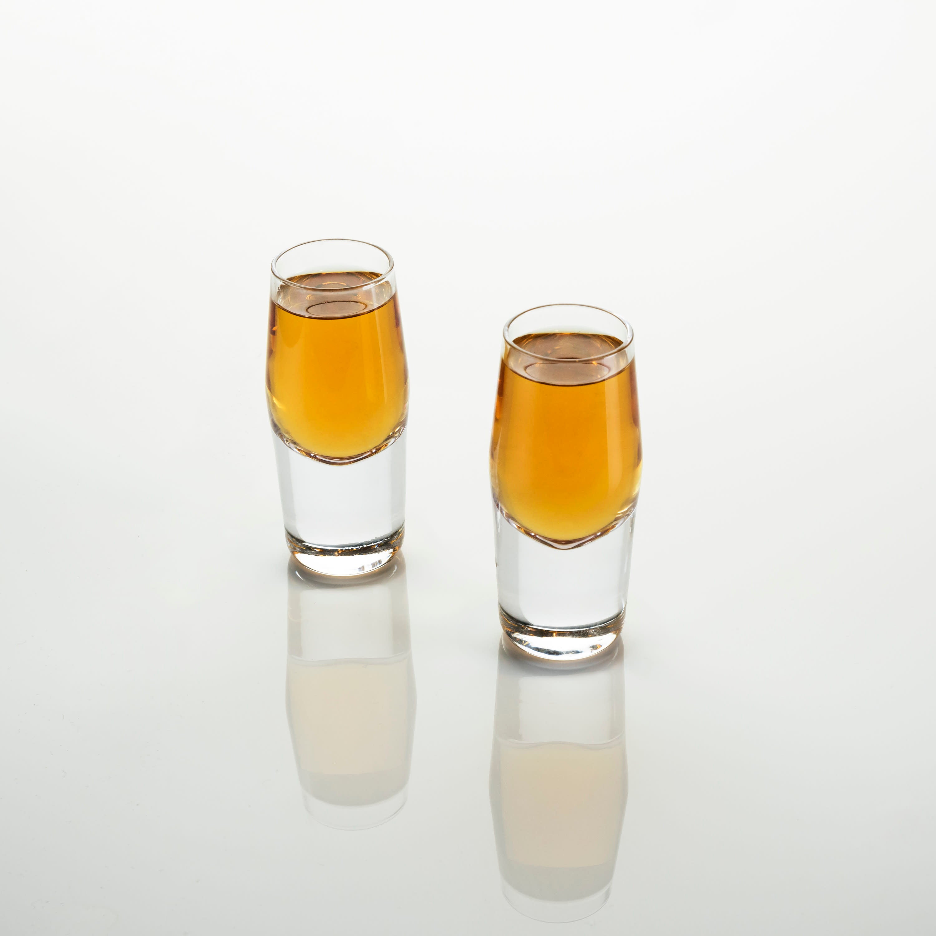Premium Raye Heavy Base Crystal Shot Glasses Set of 2 - Elegant Whiskey & Tequila Glasses for Home Bar, Parties & Gifts