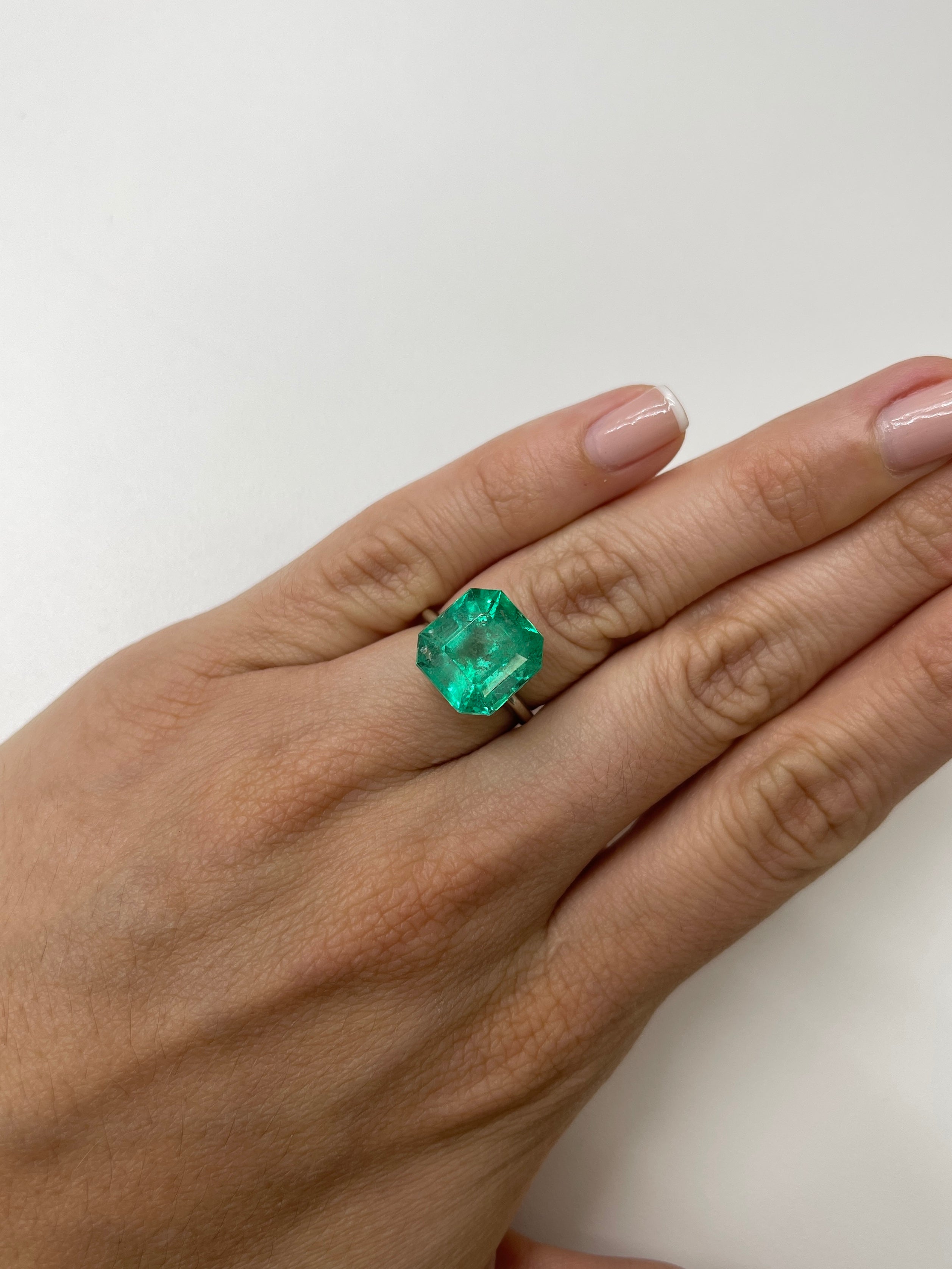 9.79 Carat 13x12mm Medium Green Natural Loose Colombian Emerald - Asscher Cut Gemstone for Jewelry Making, Engagement Rings & Luxury Gifts