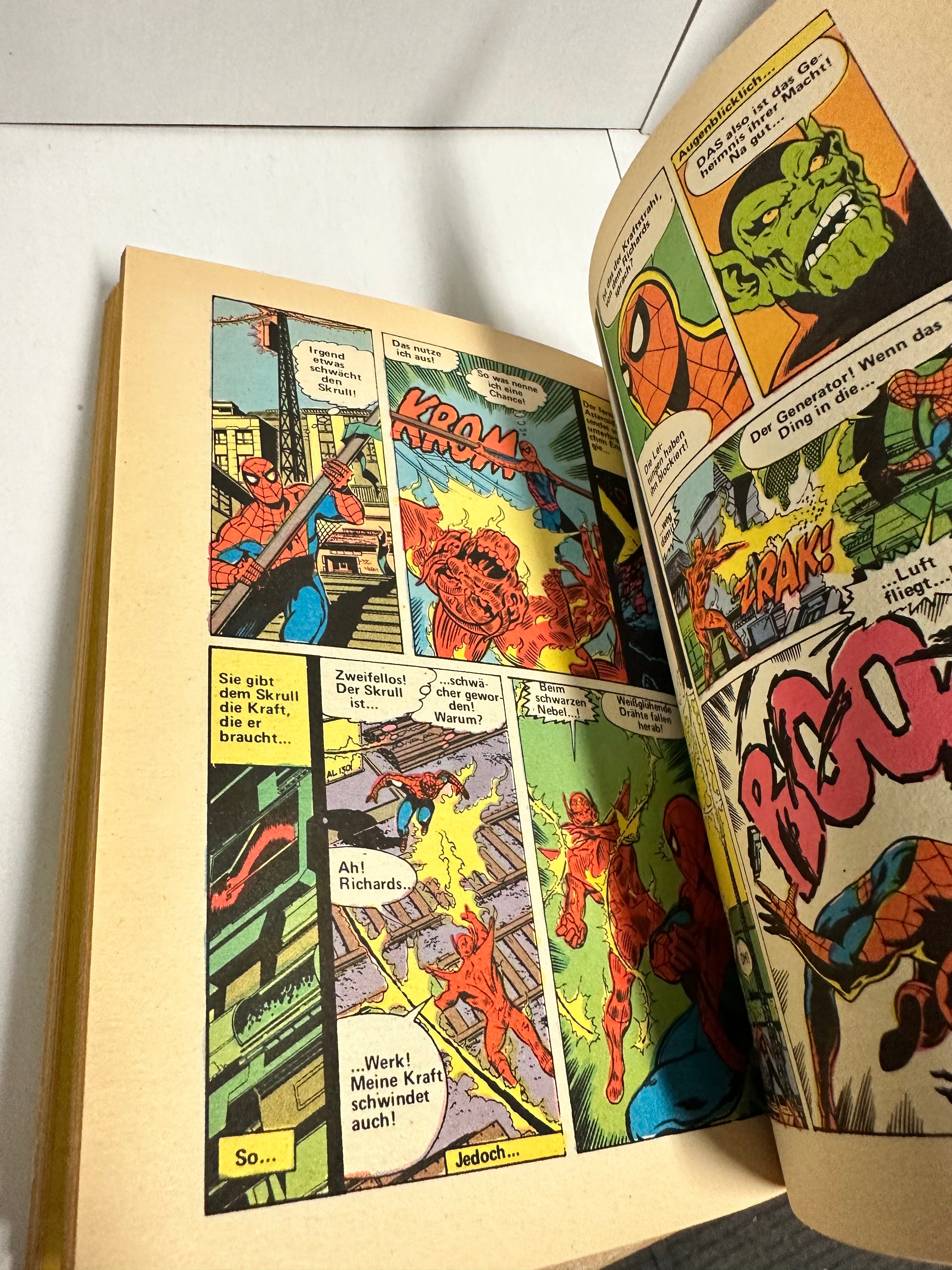 Rare Vintage Fantastic Four Marvel German Comic Book 1981 - Collectible Superhero Comics for Fans & Enthusiasts - Perfect for Display, Gifts & Comic Collections