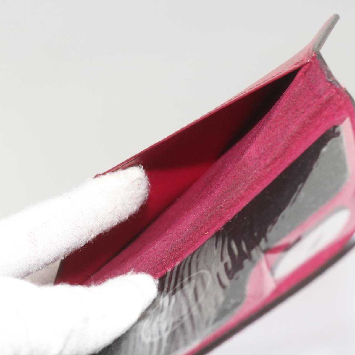 Premium Burgundy Leather iPhone Case with Iconic Texture - Shockproof & Scratch-Resistant Protection for iPhone [Model] - Perfect for Business, Travel & Everyday Use