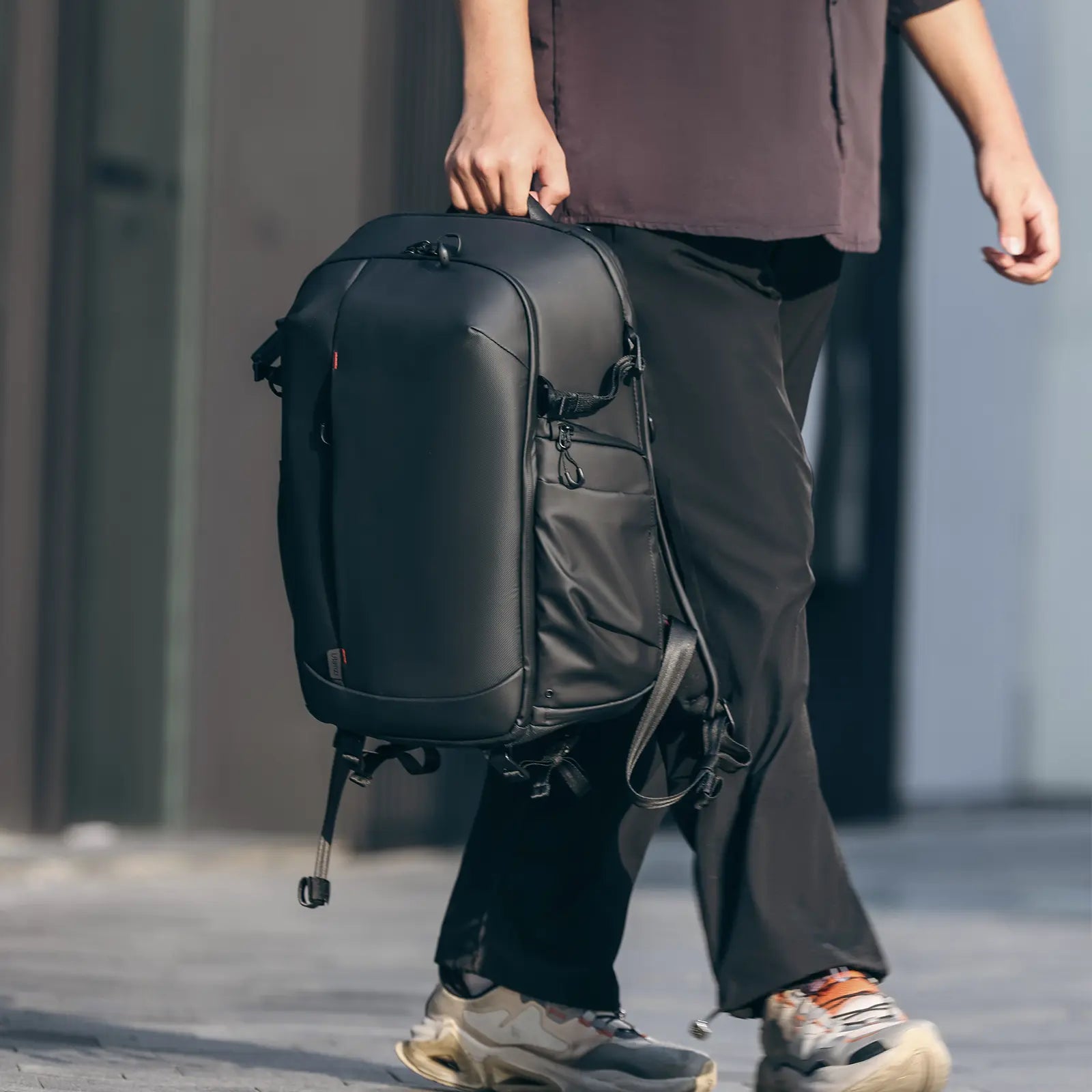 Ulanzi BP09 22L DSLR Camera Backpack - Waterproof Photography Bag for Travel & Hiking with Laptop Compartment (Model B011GBB1) - Perfect for Outdoor Adventures, Photo Shoots & Daily Commute