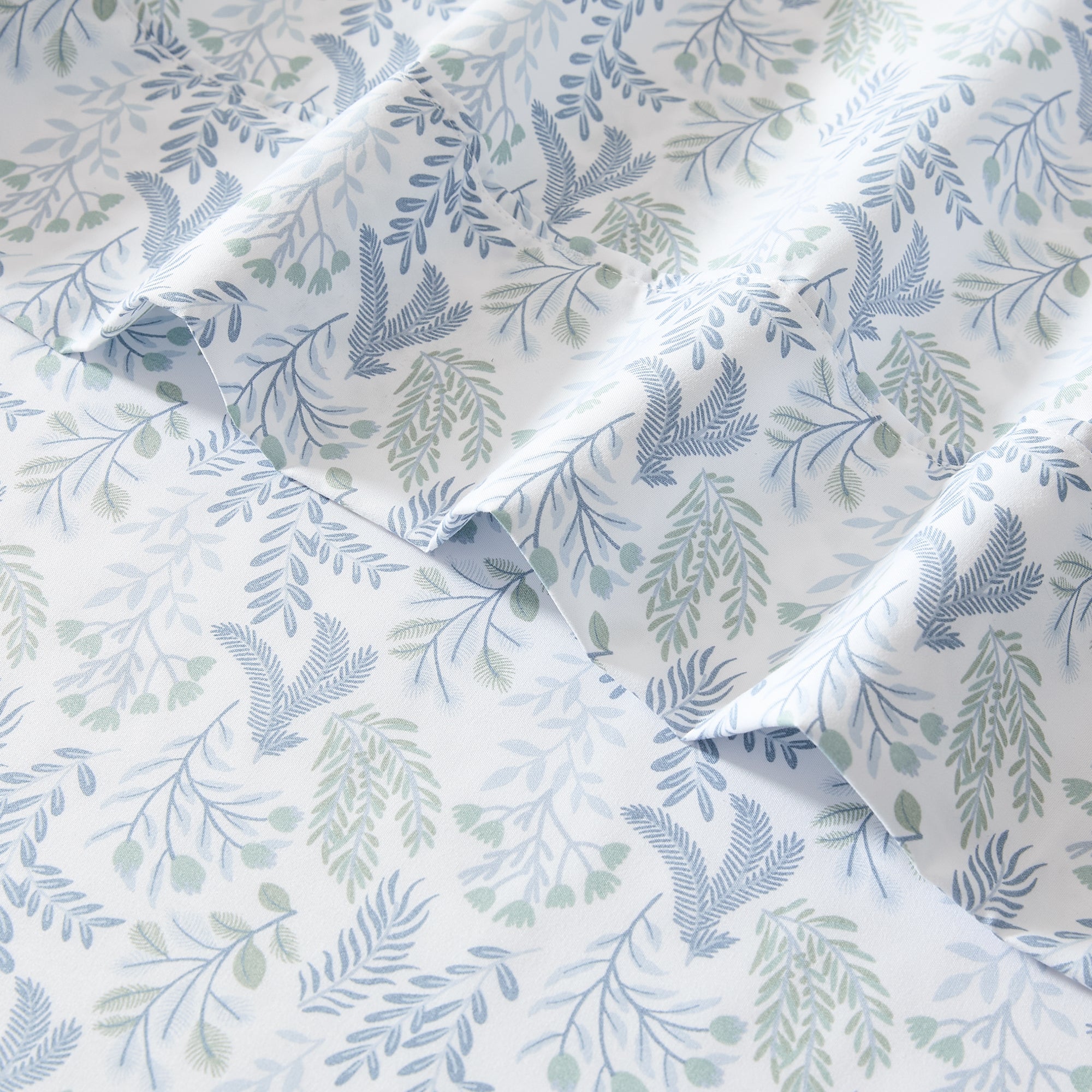 Botanical Leaf and Floral Printed Cotton Sheet Set - Queen Size Bedding with Soft Breathable Fabric for Home Decor and Comfortable Sleep