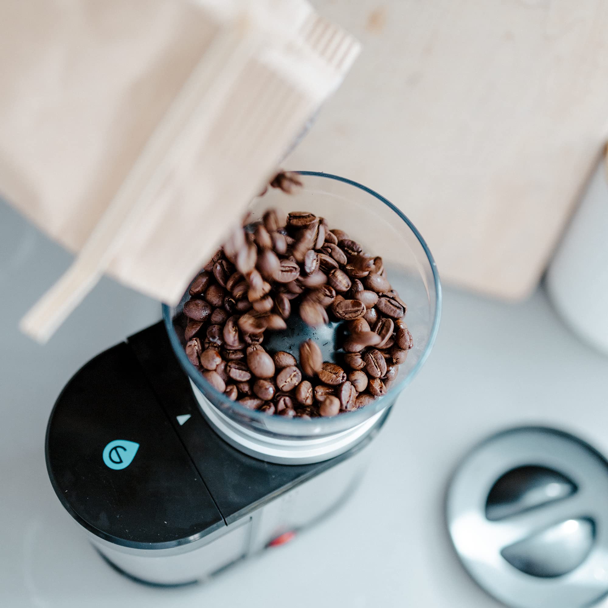 GROSCHE Bremen Coffee Grinder - 20 Adjustable Grind Settings for Espresso, Pour Over & French Press | 12 Cup Large Capacity, Compact Design | Perfect for Home, Kitchen & Office Use | Ideal for Coffee Enthusiasts & Baristas