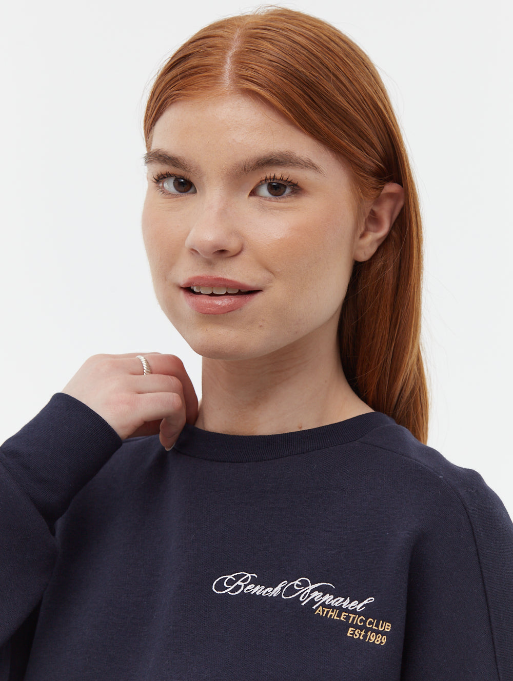 Desta Script Graphic Crew Neck Sweatshirt - Trendy Casual Pullover for Men & Women - Perfect for Streetwear, Lounge Wear and Everyday Outfits