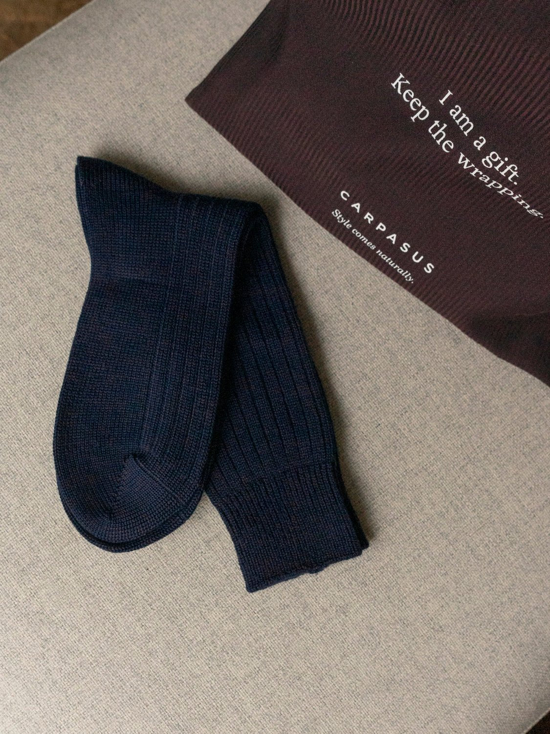 Premium Wool Hiking Socks for Men & Women - Warm & Breathable Montanha Navy Trekking Socks - Perfect for Outdoor Adventures, Camping & Winter Sports