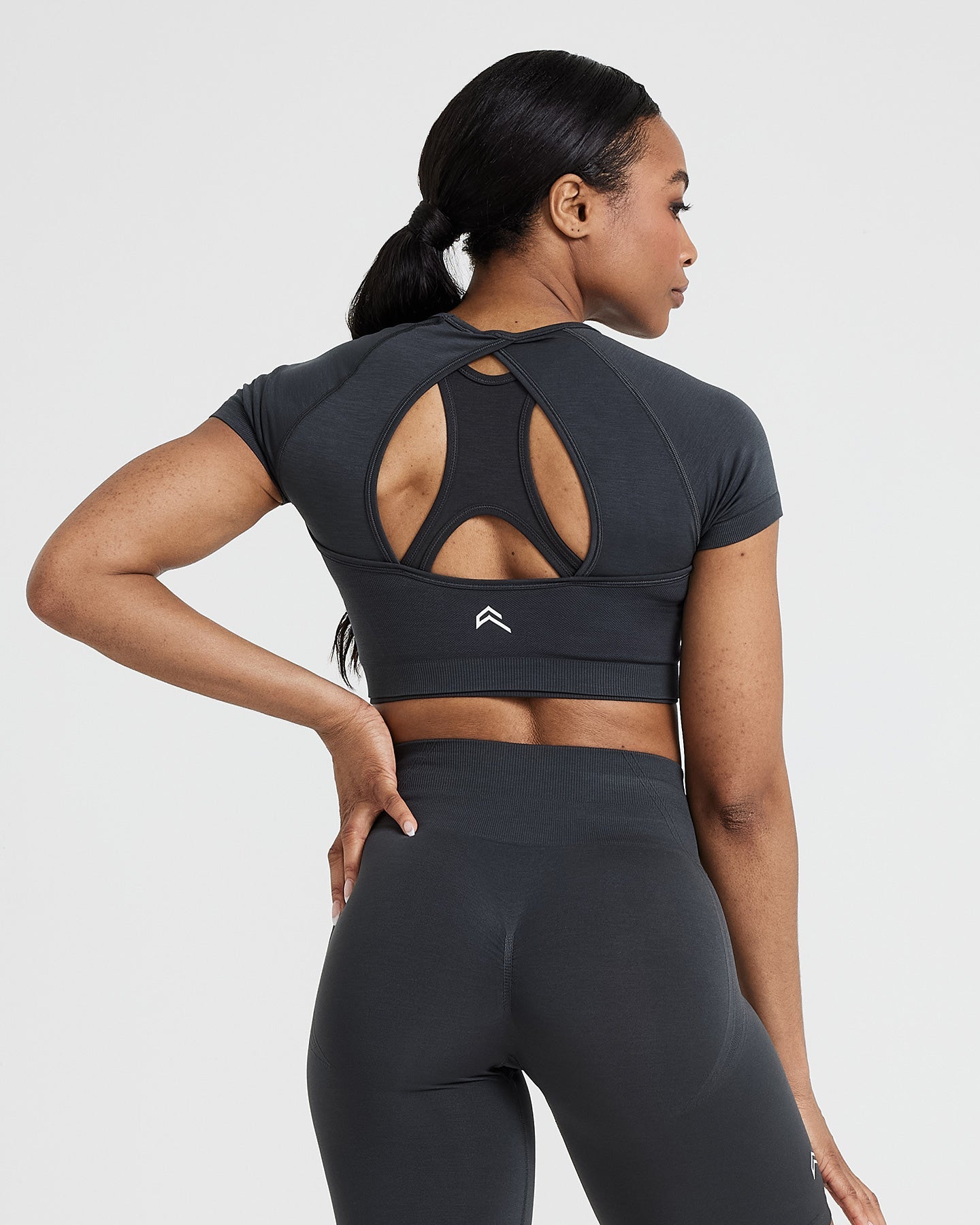 Effortless Seamless Short Sleeve Crop Top for Women | Soft Stretchy Comfort Fit Summer T-Shirt | Perfect for Yoga, Gym Workouts & Casual Outfits