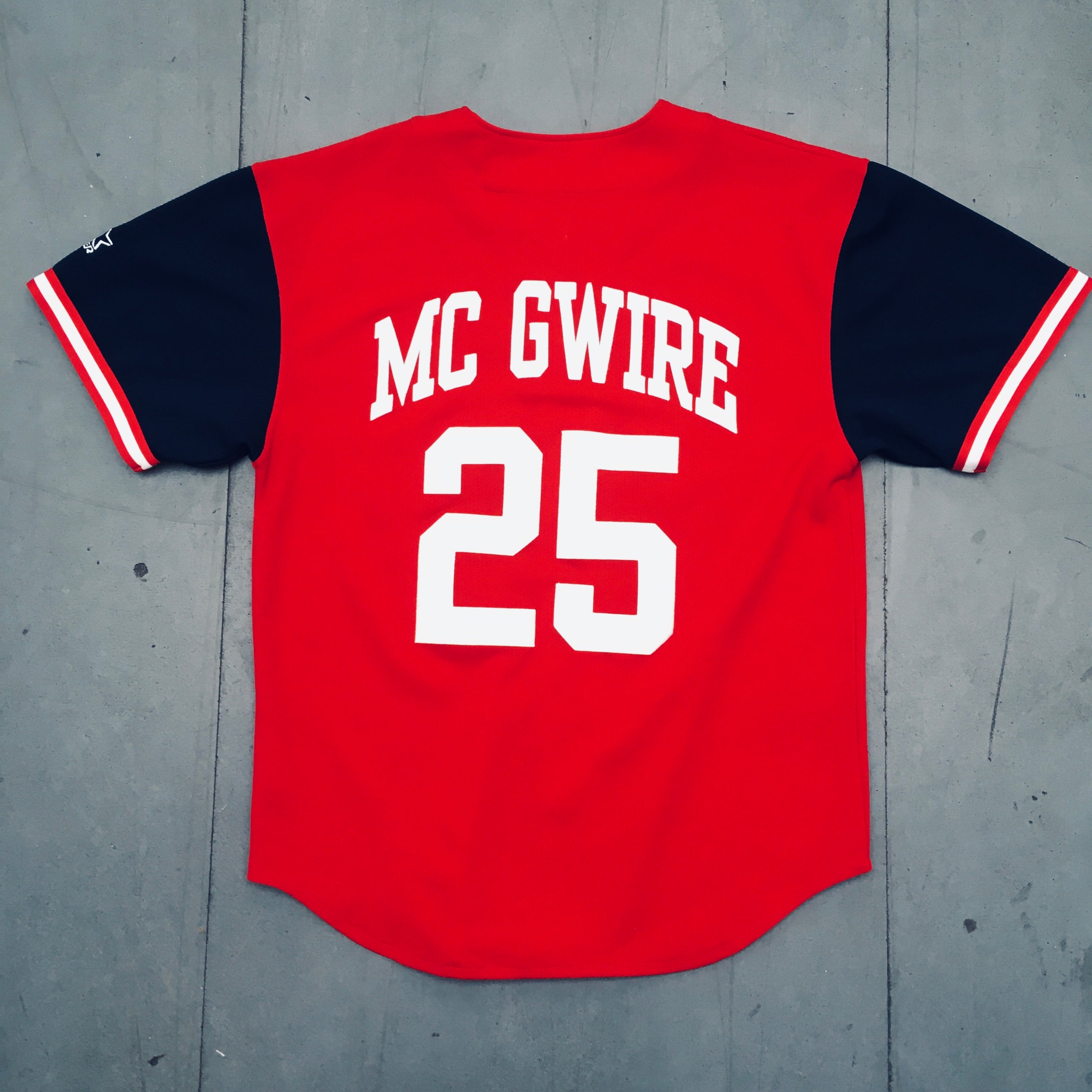 St. Louis Cardinals Mark McGwire 1999 Red Stitched Starter Jersey Size Large - Authentic MLB Baseball Jersey for Fans & Collectors - Perfect for Games, Events & Memorabilia Display
