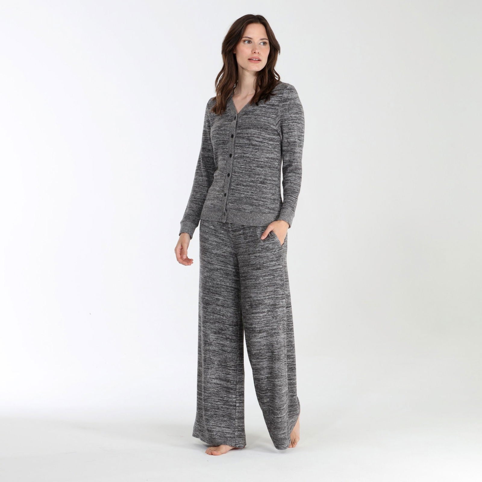 New Moon Lounge Set In Black - Soft & Comfortable Women's Loungewear for Relaxing at Home | Perfect for Yoga, Sleepwear & Casual Wear