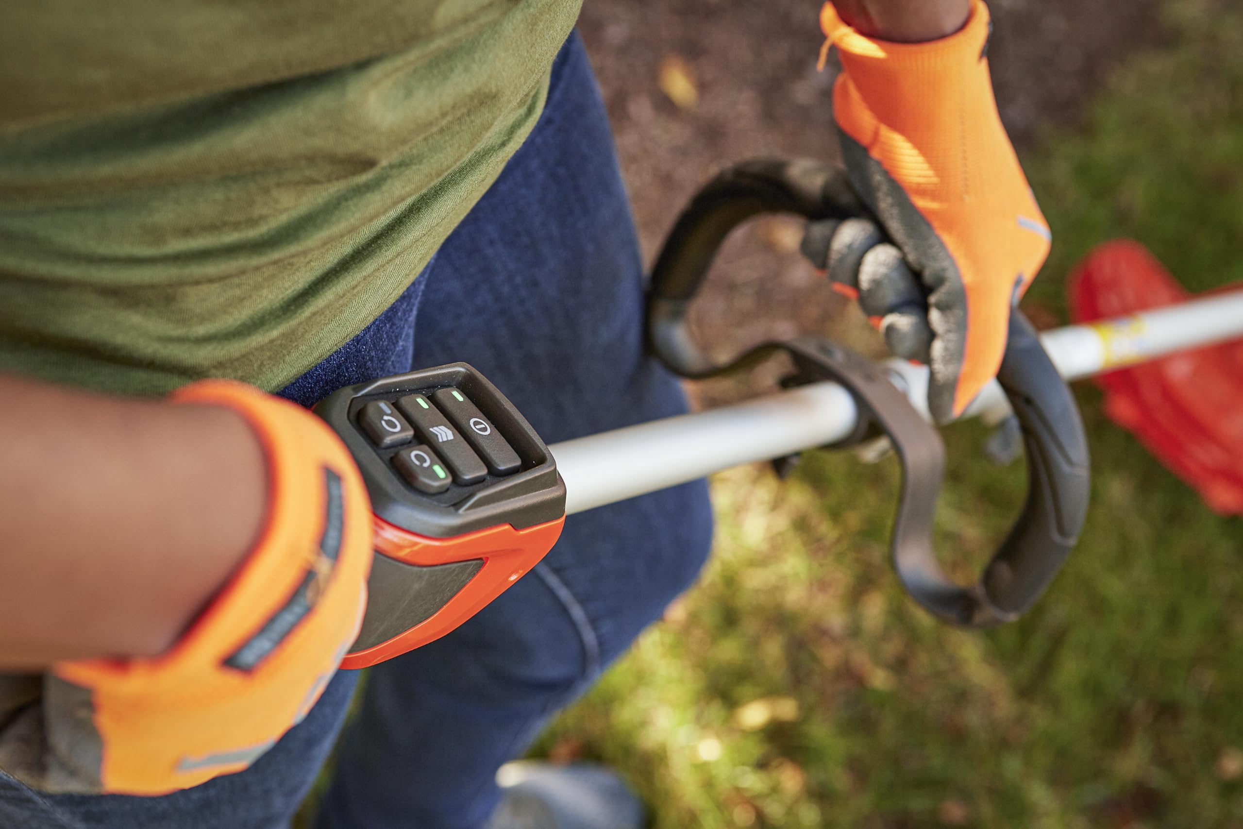 Husqvarna 220iL 16-Inch Cordless String Trimmer with Battery & Charger - Lightweight Electric Weed Eater with Dual-Direction Cutting Head for Lawn, Garden, and Yard Maintenance