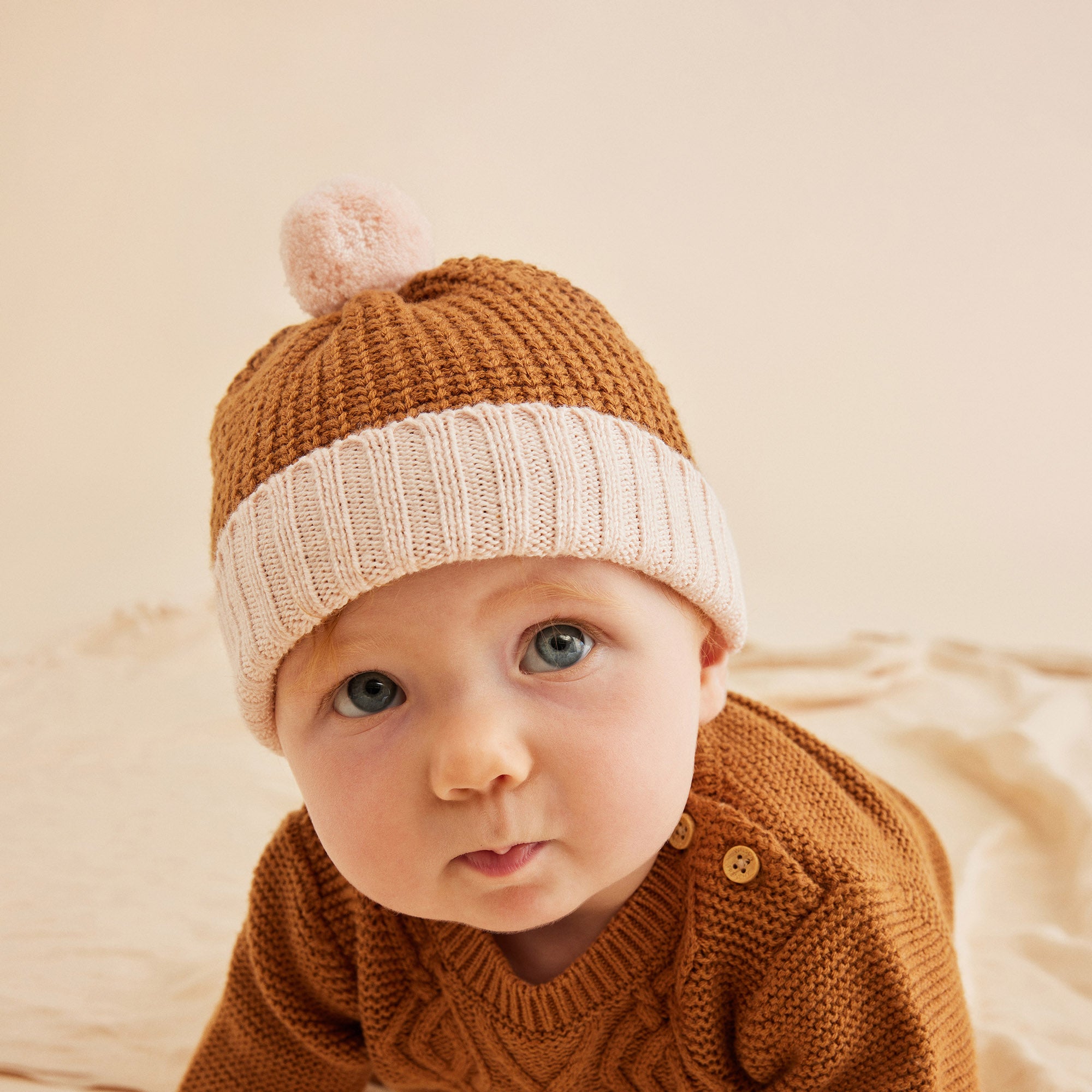 Warm Knitted Spliced Beanie Hat for Men & Women - Winter Fashion Accessory for Outdoor Activities, Skiing, and Cold Weather