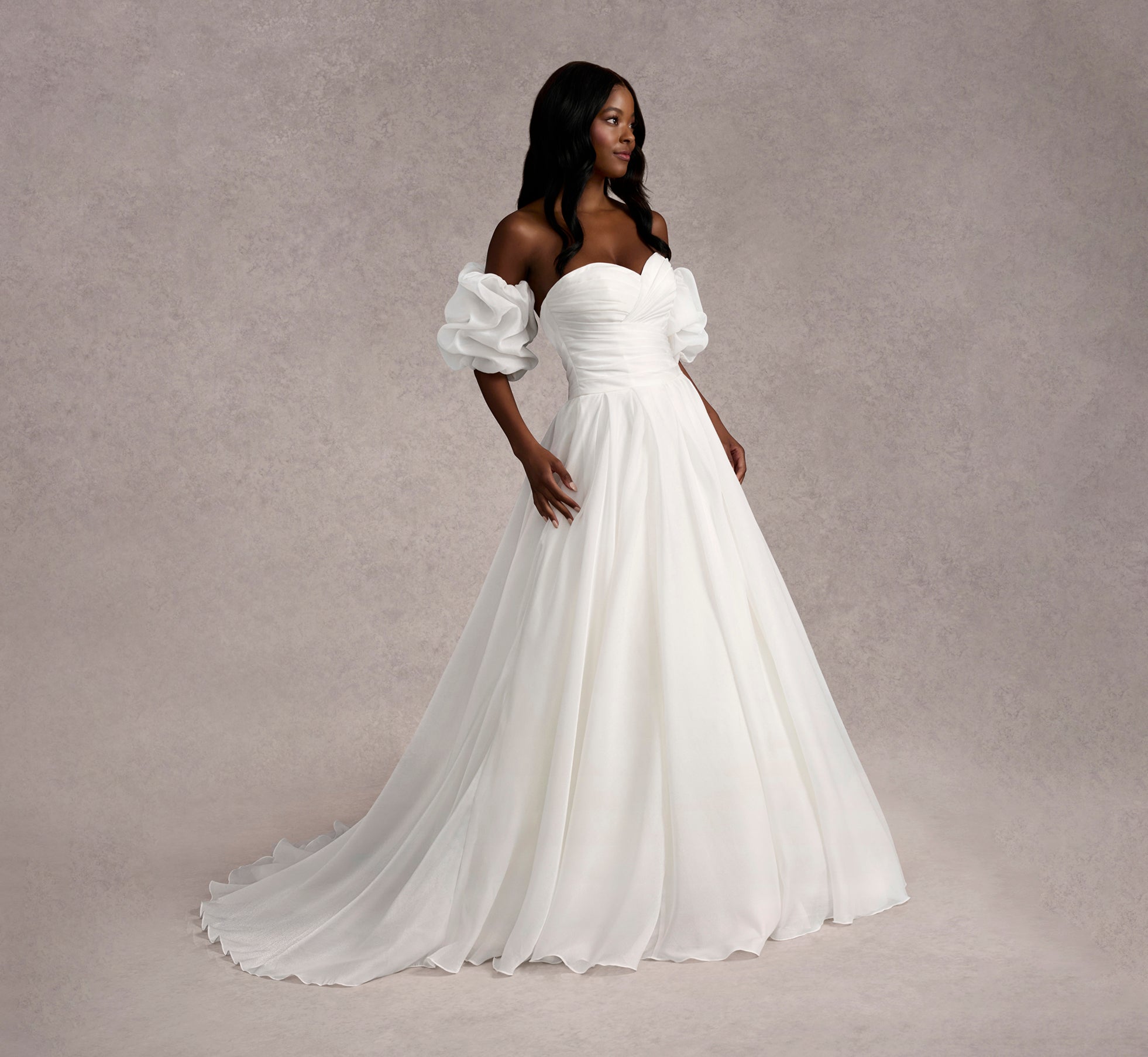 Ivory Strapless Organza Ball Gown with Detachable Puff Sleeves - Elegant Wedding Dress for Brides, Prom, Quinceañera & Special Occasions