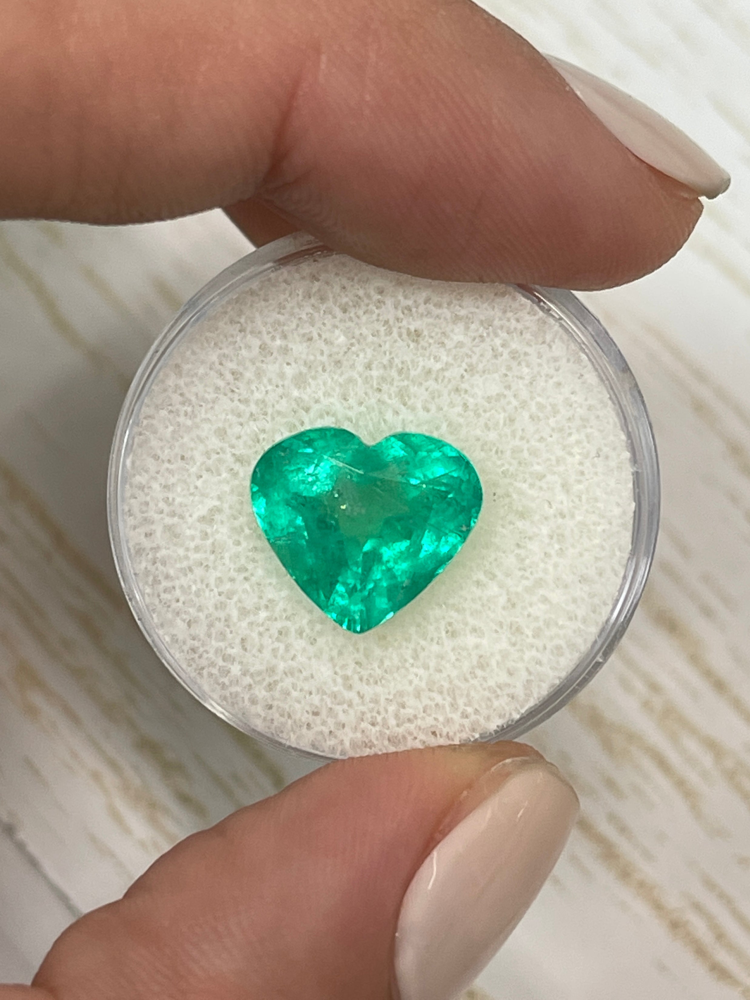 5.16 Carat 11x12mm Bright Green Natural Loose Colombian Emerald Heart Cut Gemstone for Jewelry Making, Engagement Rings & Luxury Gifts