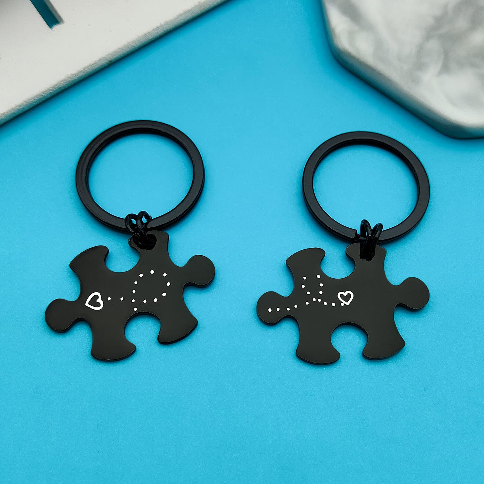 Romantic Couple Keychains - Personalized Gifts for Boyfriend & Girlfriend | Valentine's Day, Anniversary, Christmas, Birthday & Long Distance Relationship Gifts | Ideal for Deployments, Couples & Special Occasions