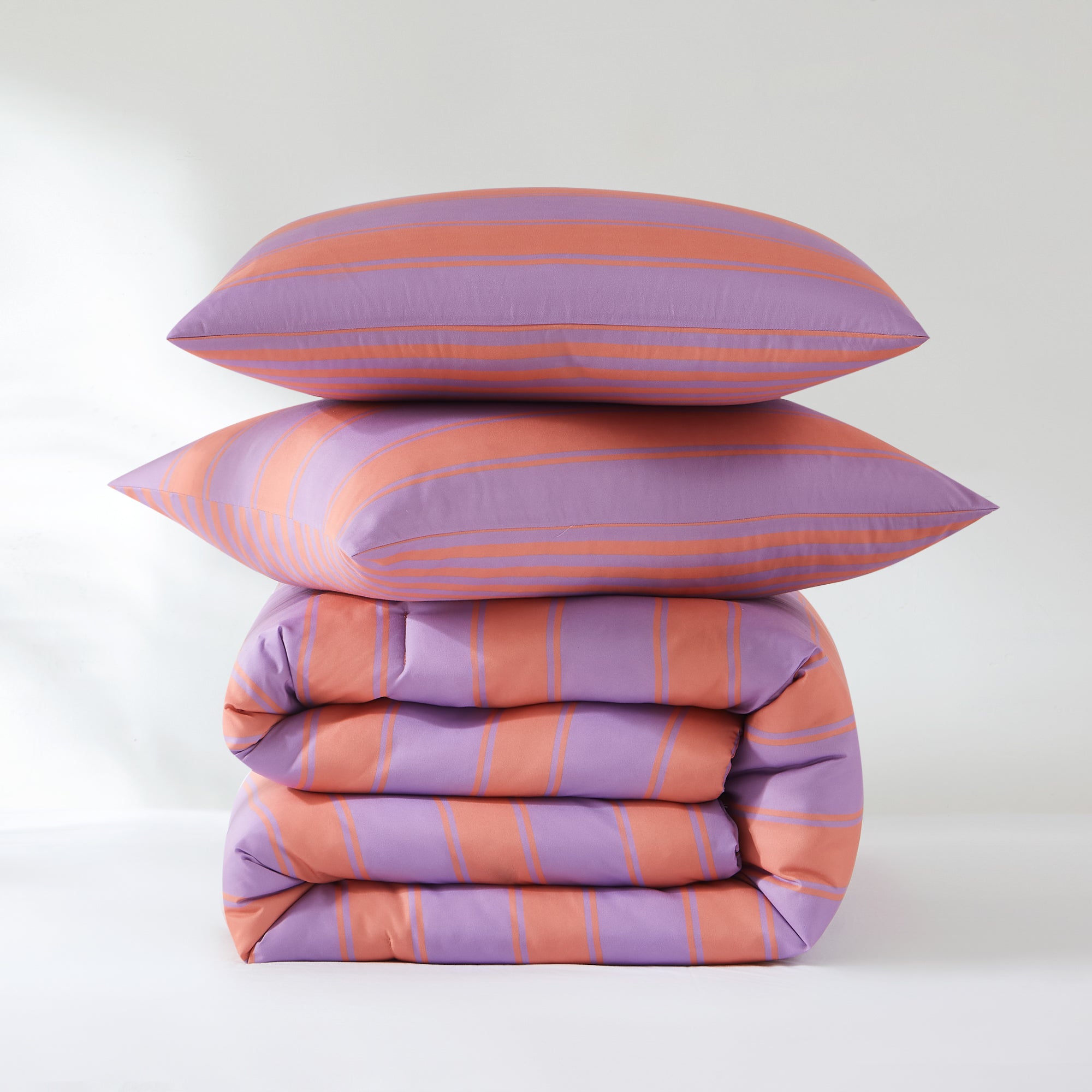 Gale Cabana Stripe Comforter Set - Soft & Breathable Bedding Collection for Queen/King Size Beds - Perfect for Cozy Bedrooms, Guest Rooms & Vacation Homes