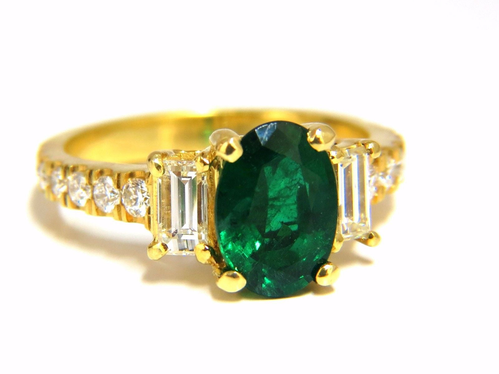 GIA Certified 2.68 Carat Natural Emerald Diamond Ring in 18K Gold - Elegant Engagement & Wedding Jewelry for Women