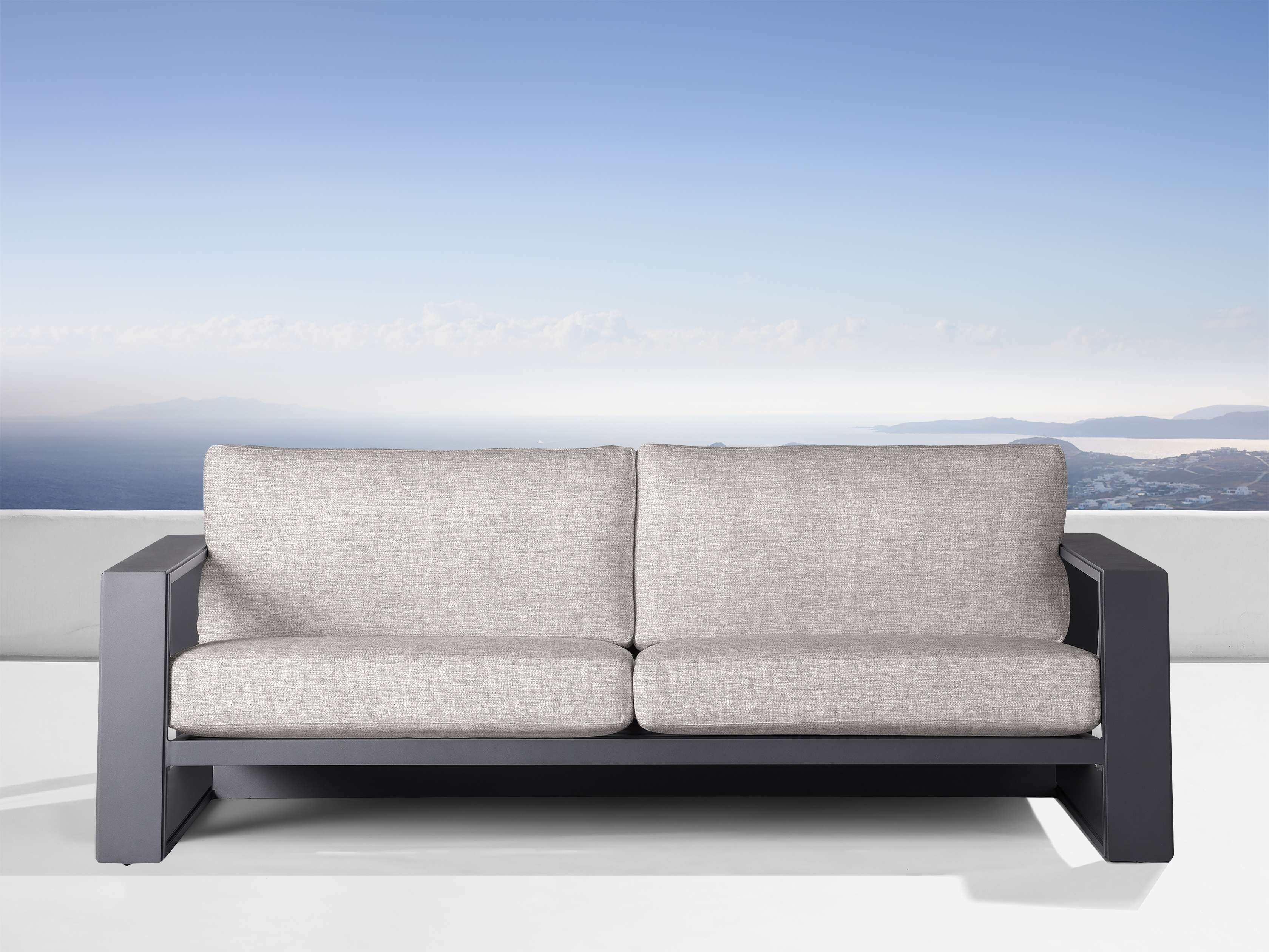 Premium Outdoor Aluminum Sofa with Shardai Zinc Finish - Durable Patio Furniture for Garden, Poolside & Backyard Relaxation