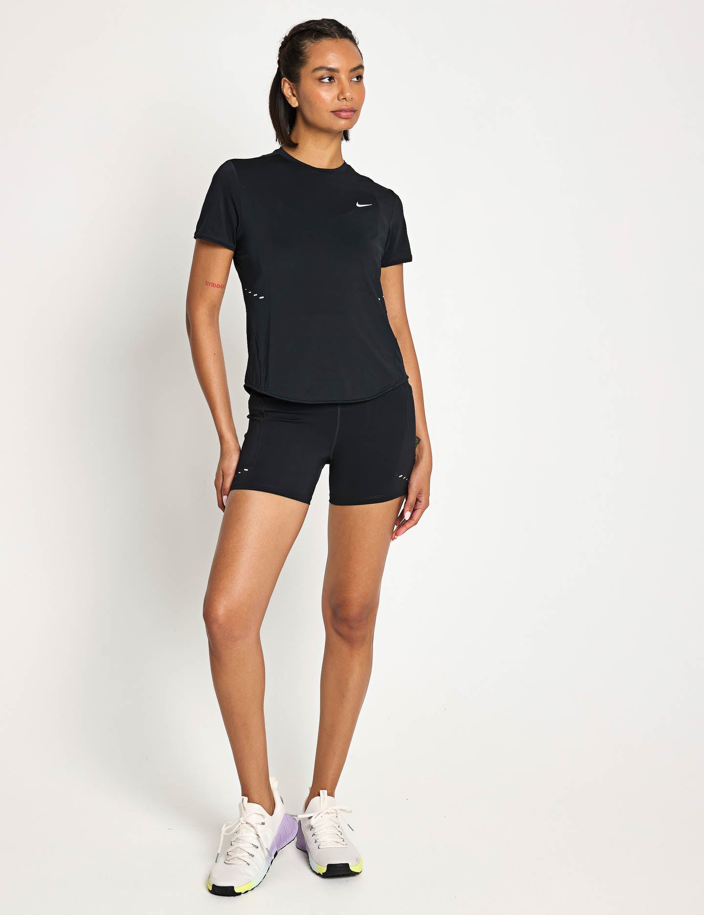 Swift Dri-FIT Short Sleeve Running Shirt for Men & Women - Moisture-Wicking, Breathable & Quick-Dry Activewear - Black/Reflective Silver for Night Running & Gym Workouts