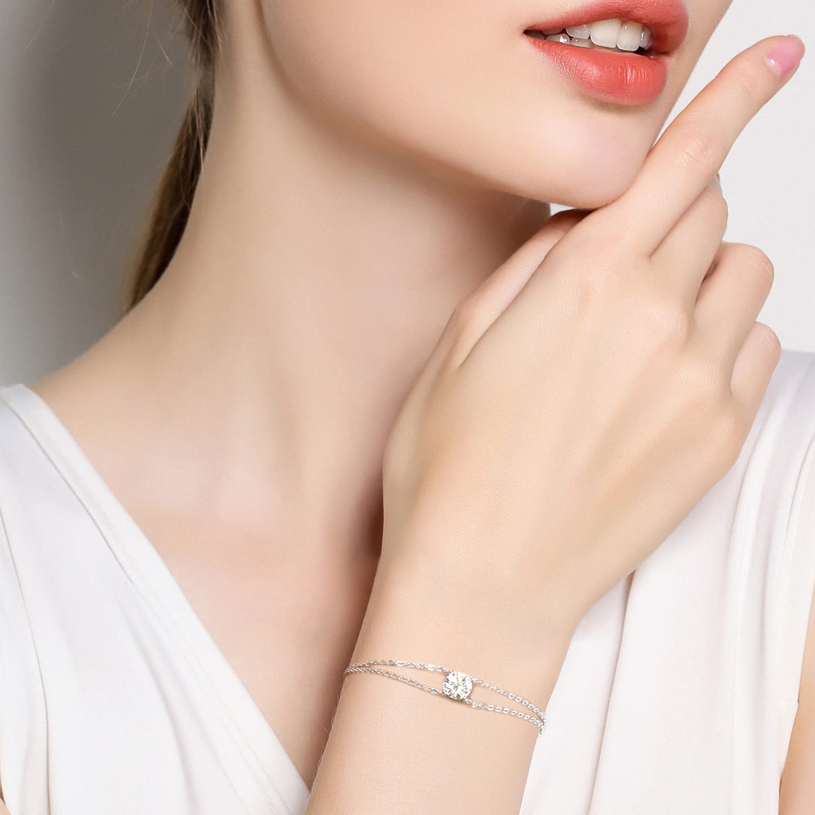AINUOSHI 14K White Gold Plated 925 Sterling Silver Moissanite Bracelet for Women - Elegant Valentines Day, Anniversary & Birthday Gift for Wife, Mom, Daughter | Perfect for Weddings, Parties & Special Occasions