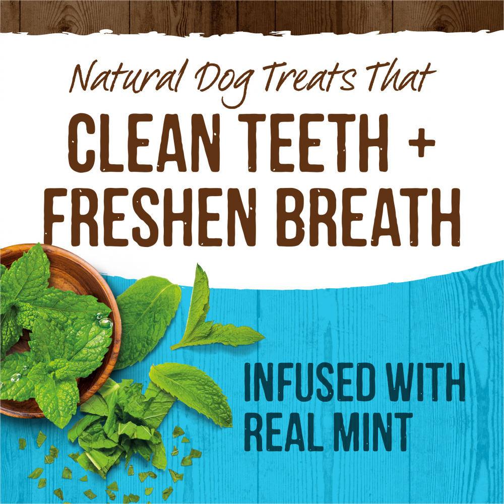 Merrick Fresh Kisses Dental Dog Treats for Large Breeds - Mint Breath Strips for Fresh Dog Breath | Healthy Teeth Cleaning Snacks for Dogs | Perfect for Daily Oral Care & Training Rewards